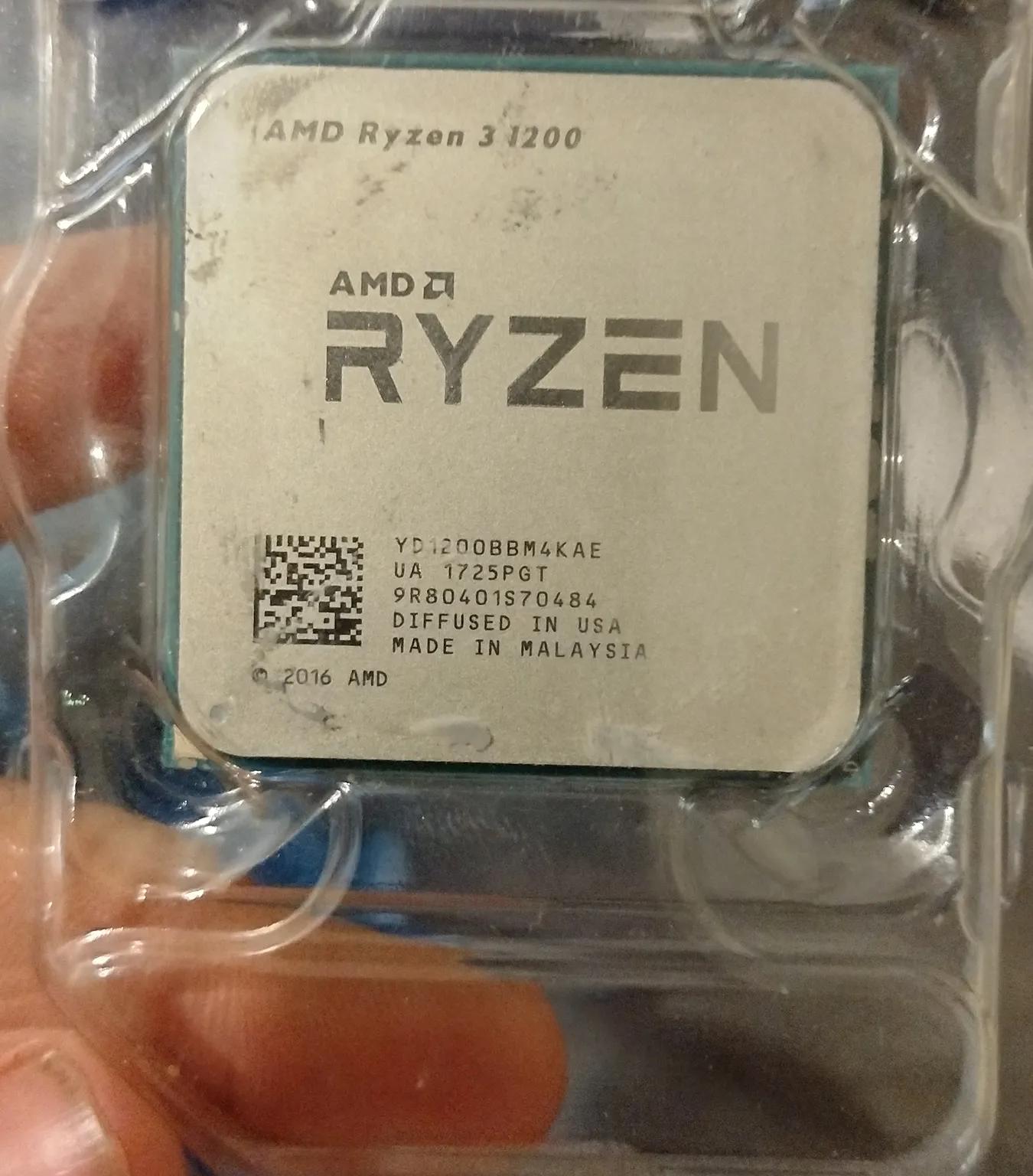 For Sale Ryzen 3 1200 USED/GOOD - comes with optional fan