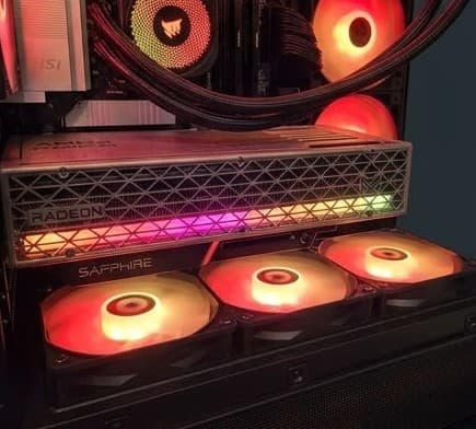 RX 9070 XT-Ryzen 9 9900x-32 GB DDR5 6000-2 TB SSD Beast Gaming PC