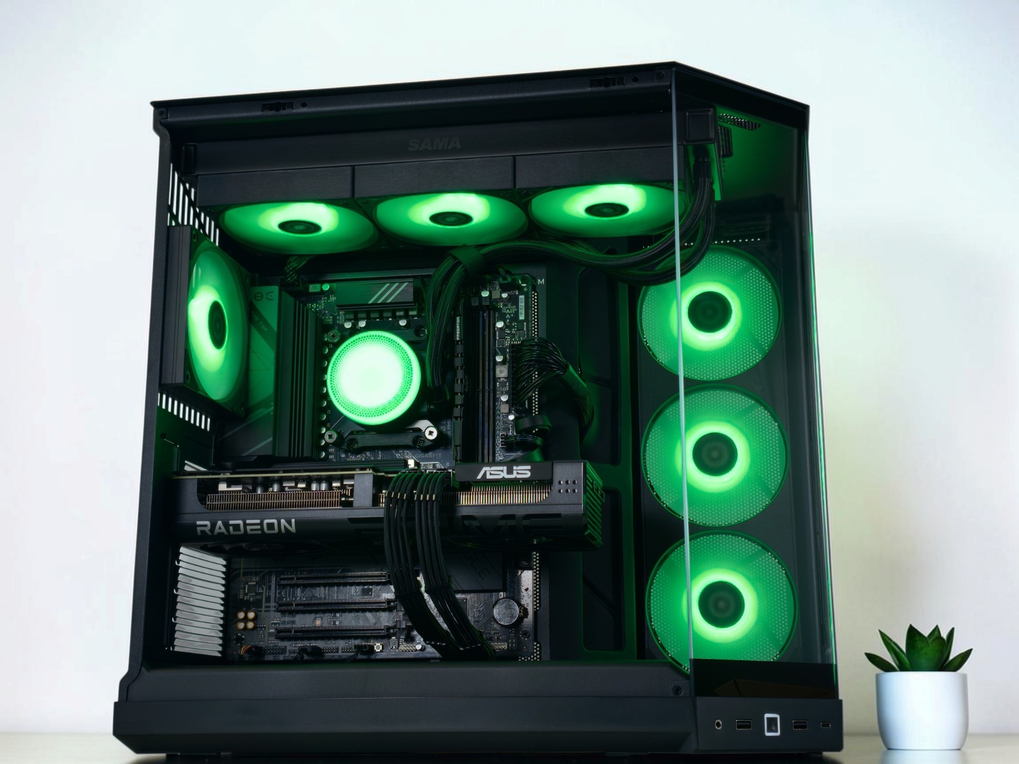 🪐🟠Titan🌌 AMD RX 9070 GRE 🌌AMD Ryzen 7 8700F🌌16GB DDR5🌌1TB NVME