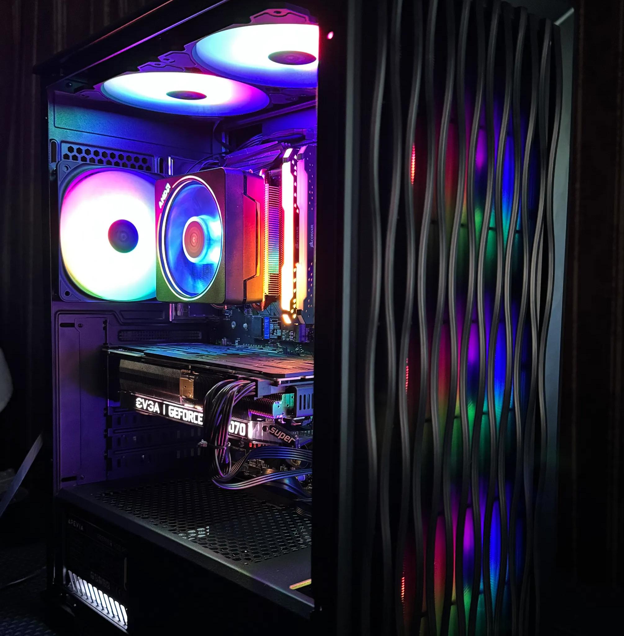 EVGA RTX 2070 super + RYZEN 7 3700x +16 GB RAM (THE PHANTOM RGB)