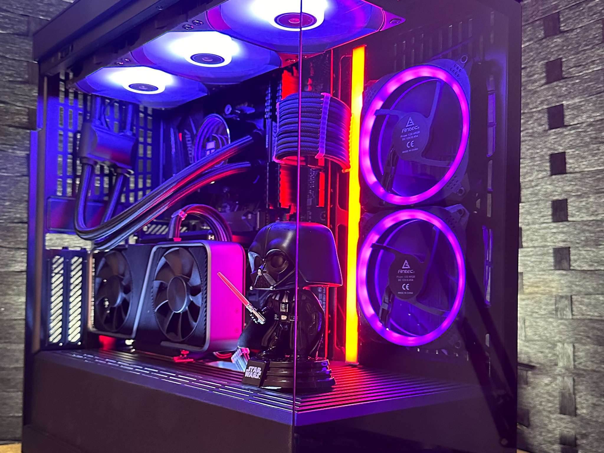 RTX 3070 | Ryzen 7 5700X - 1TB Gen 4 NVME- 32GB 3200 Memory in the HYTE Y40!