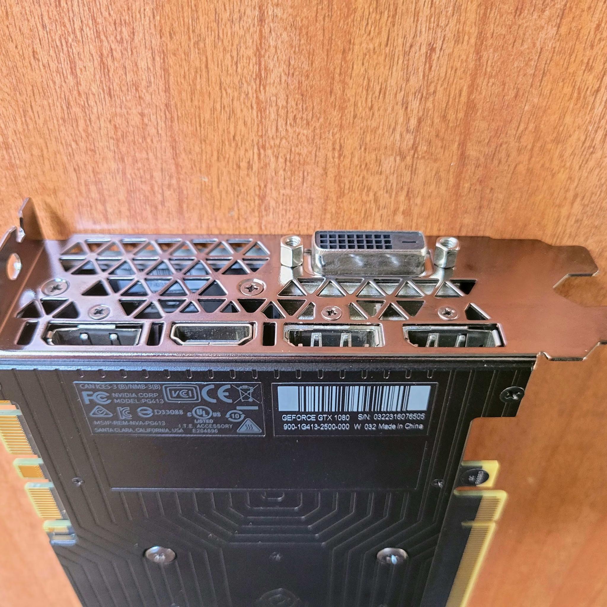 Nvidia Geforce GTX 1080 8 GB Founder's Edition - gently used
