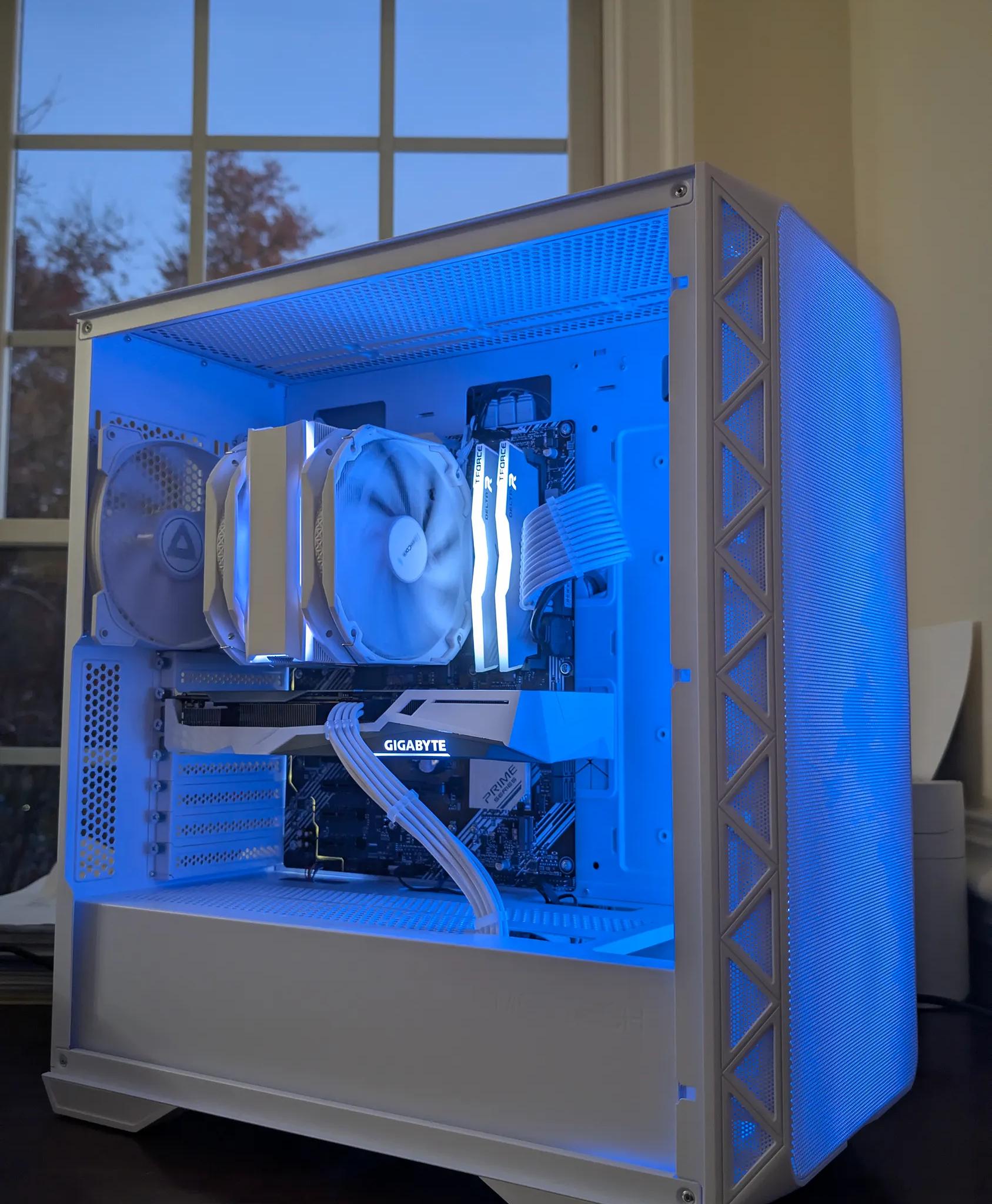 ❄️🧊👻FROZEN GHOST👻🧊❄️CUSTOM WHITE RTX 3060 12GB|AMD RYZEN 5 3600|ASUS PRIME B550-PLUS|1080P BEAST