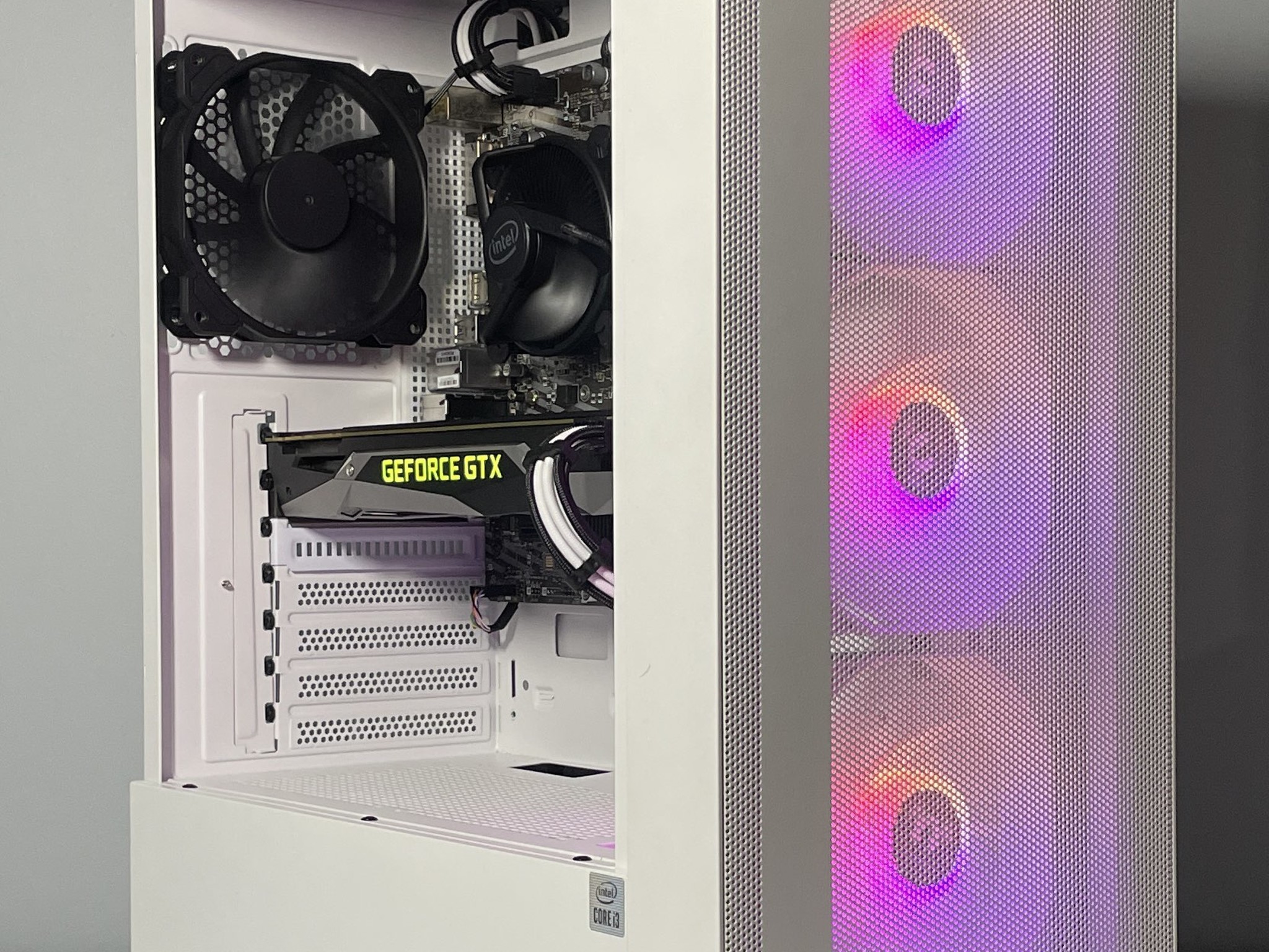 Greenleaf : I3-10100, GTX 1070 8GB Gaming PC