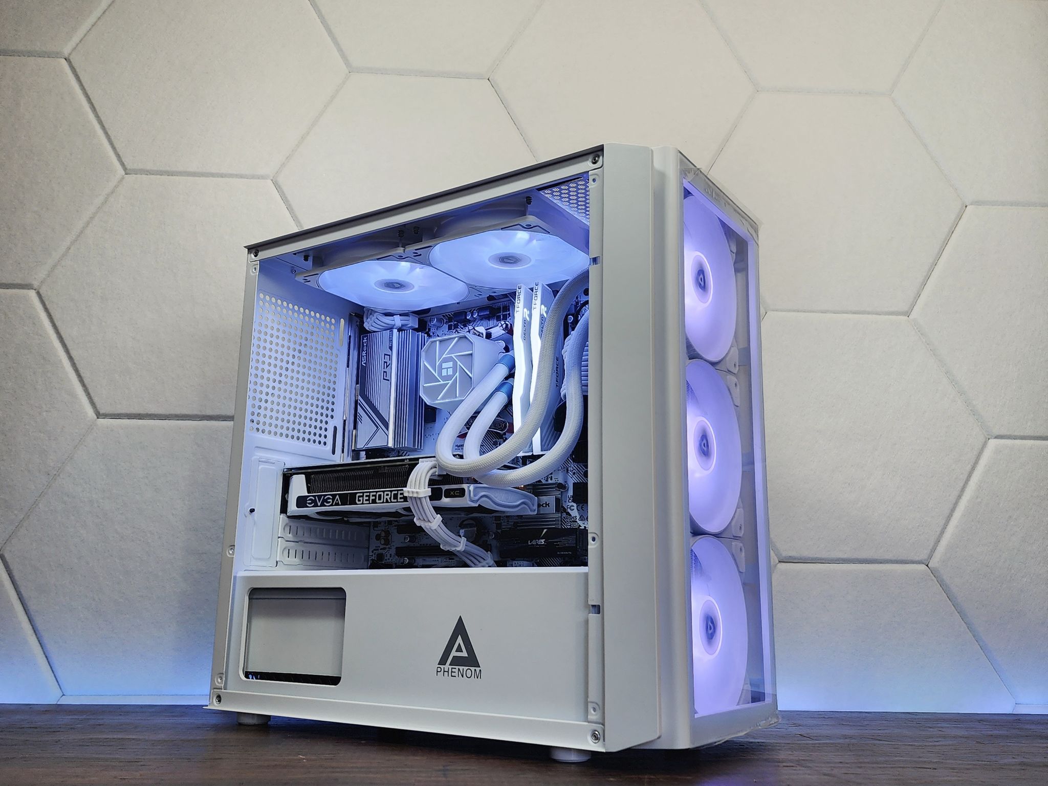 🤍🤍RTX 3060Ti // Ryzen 5 5600G // 32GB 3600MHz // 1TB M.2 NVMe
