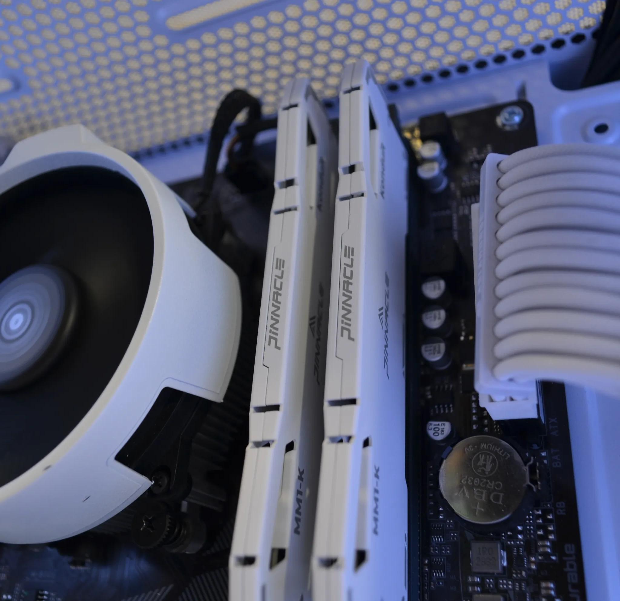⚪White Out V3⚪ - RTX 3060ti | Ryzen 7 3700X | 1tb NVMe | Windows 11 FULLY Activated