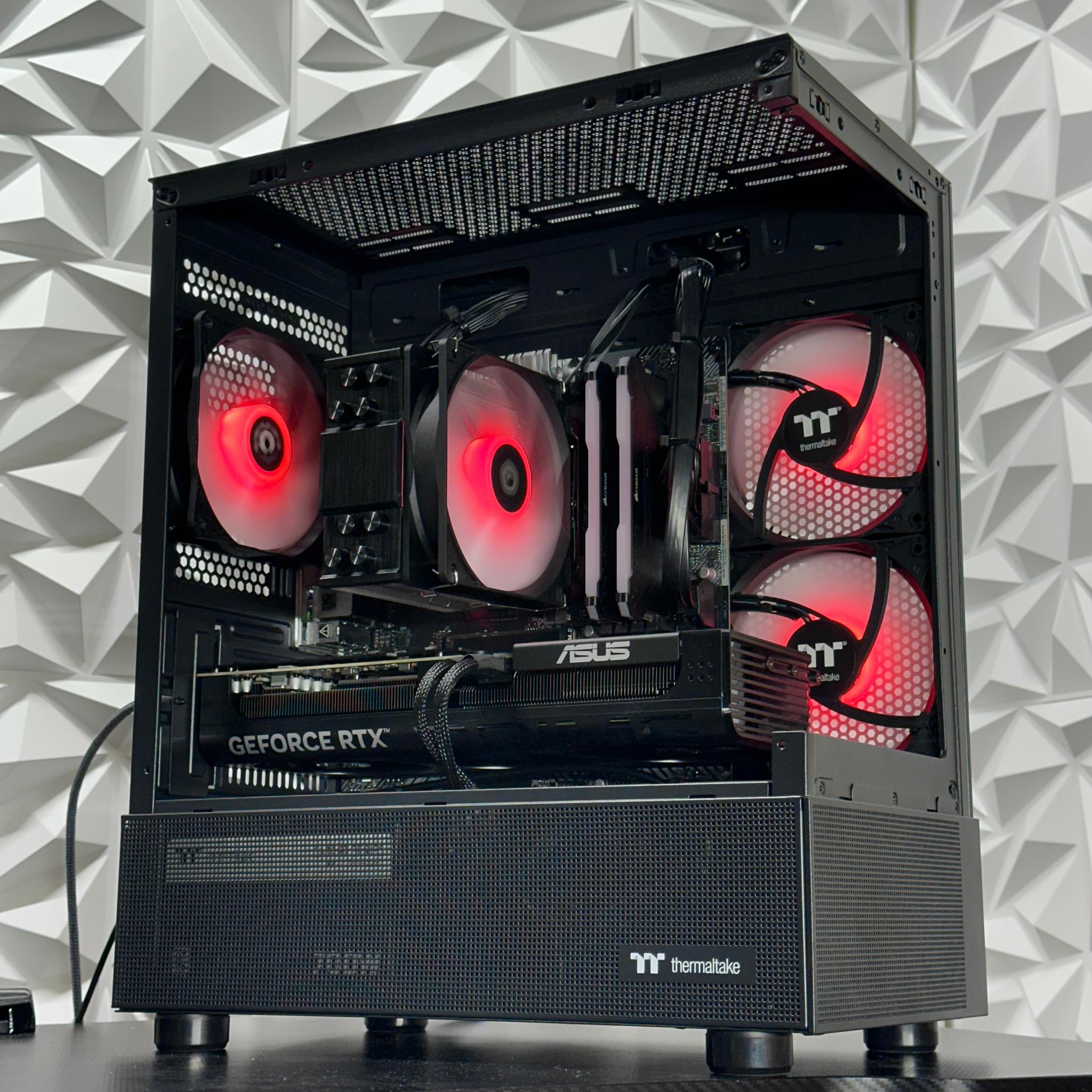 rtx 5070 / Ryzen 7 5800XT / 32GB 3200Mhz ddr4 ram / 1Tb crucial Nvme ssd / Windows 11