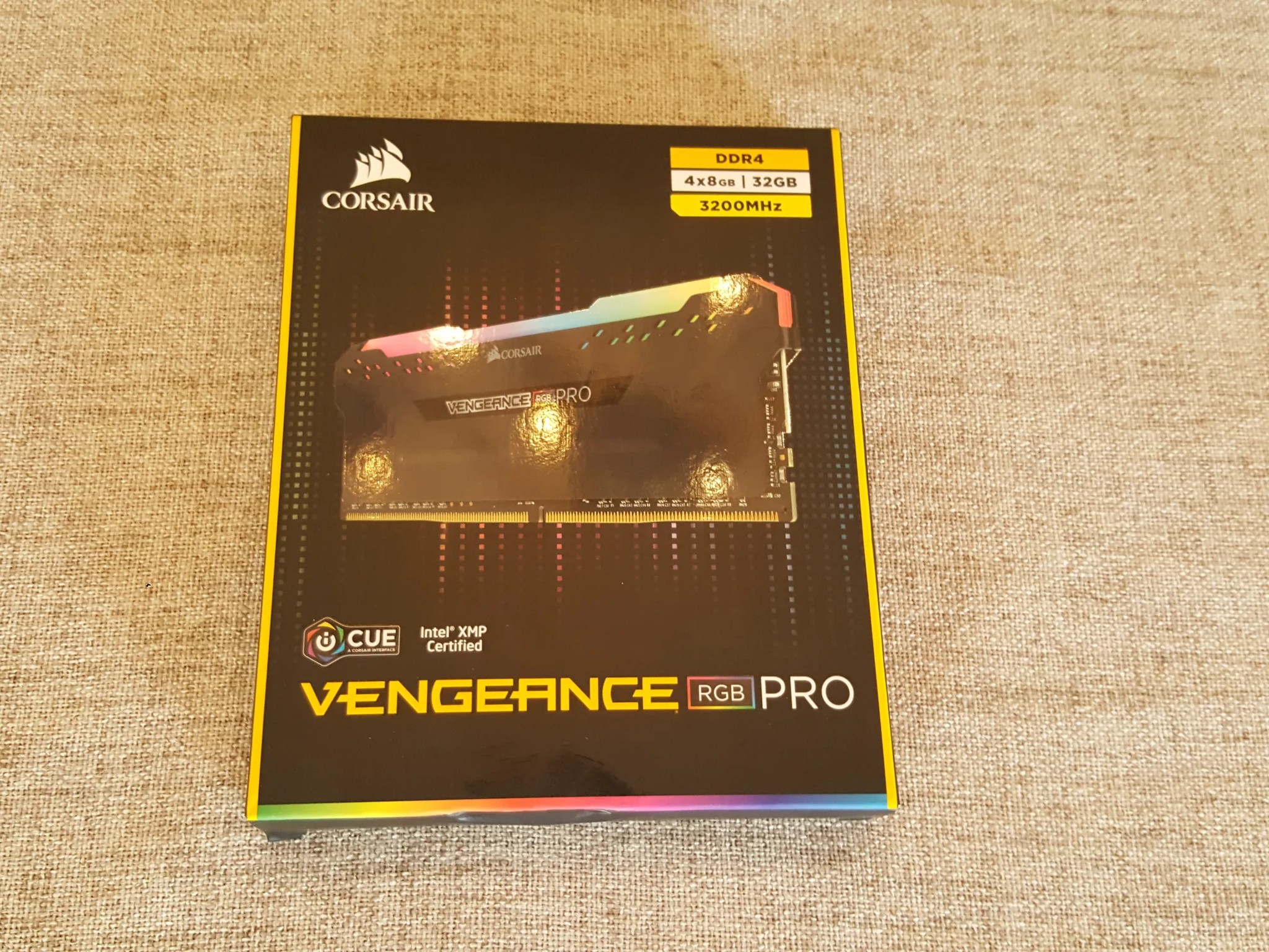 32GB Corsair Vengeance RGB PRO DDR4 (4X8) 3200MHz