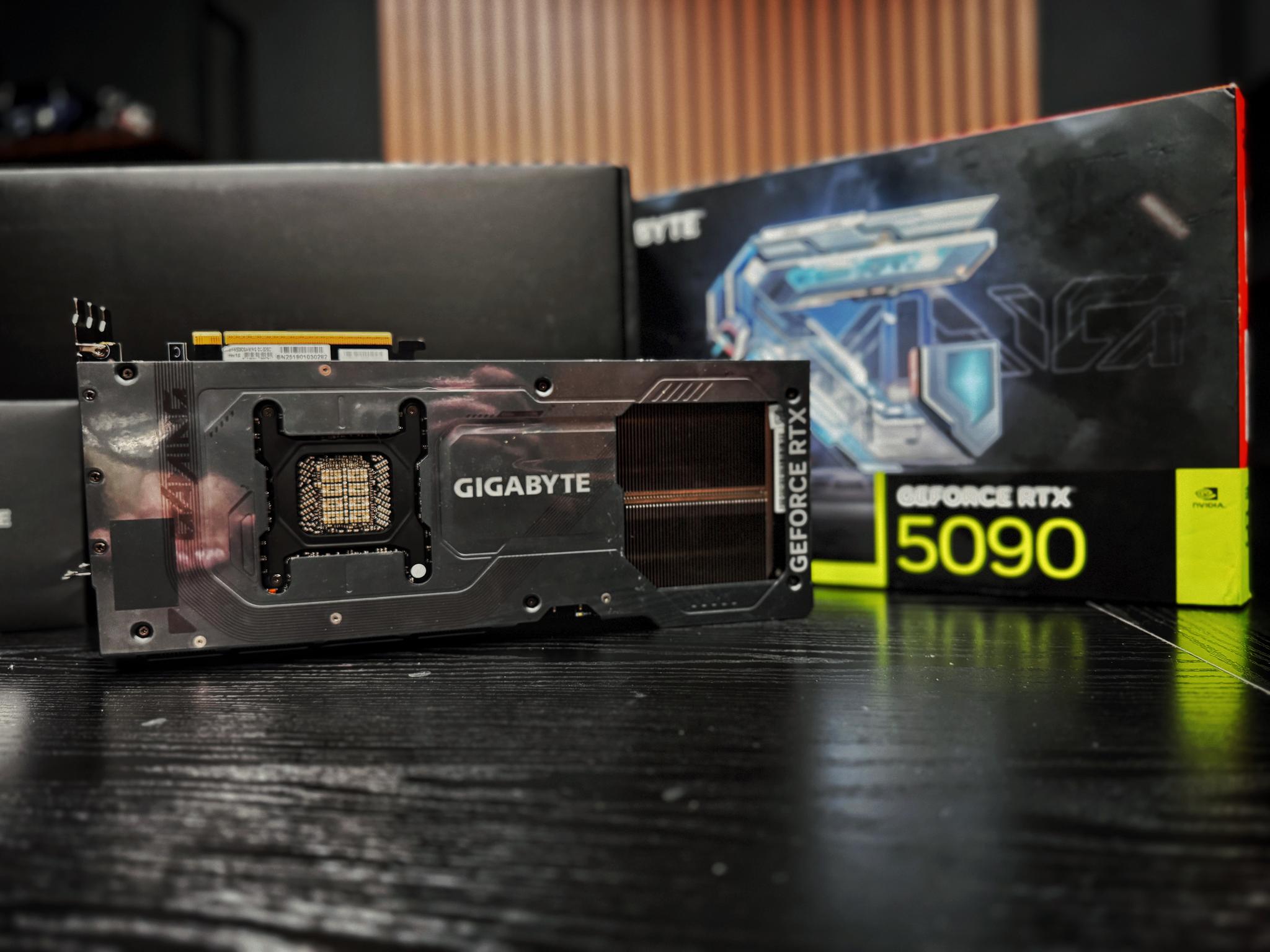 GIGABYTE GeForce RTX 5090 GAMING OC 32G