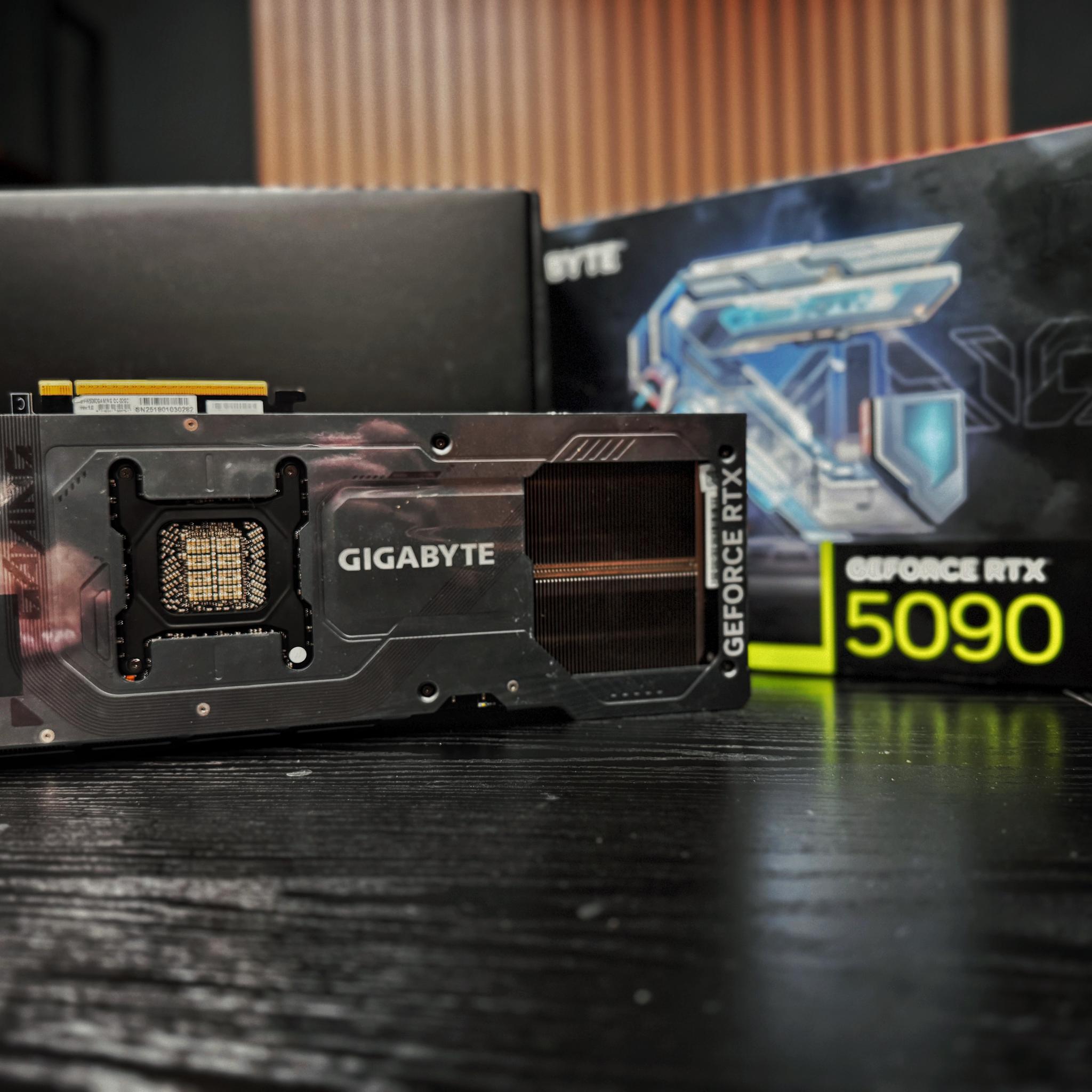 GIGABYTE GeForce RTX 5090 GAMING OC 32G