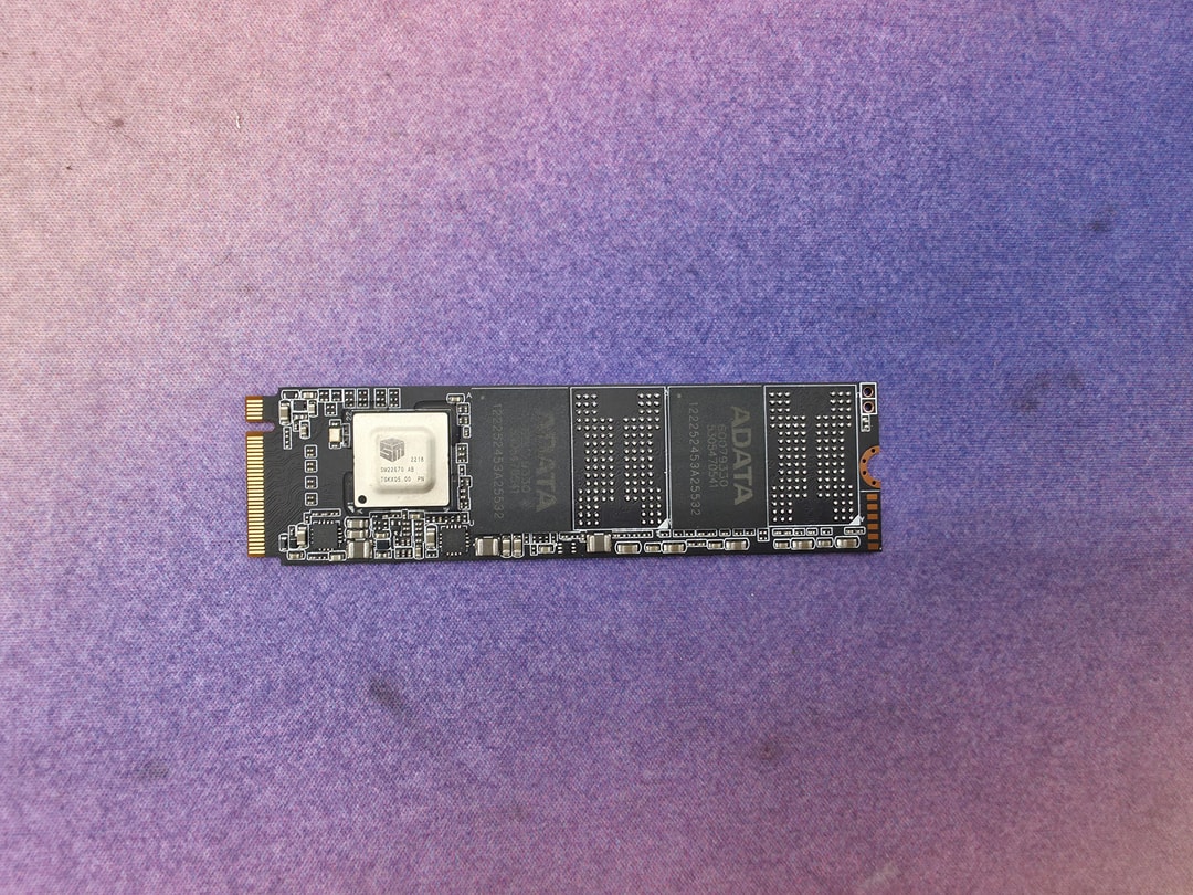 Adata Legend 800 Gold 1TB NVME 4.0 SSD | Jawa
