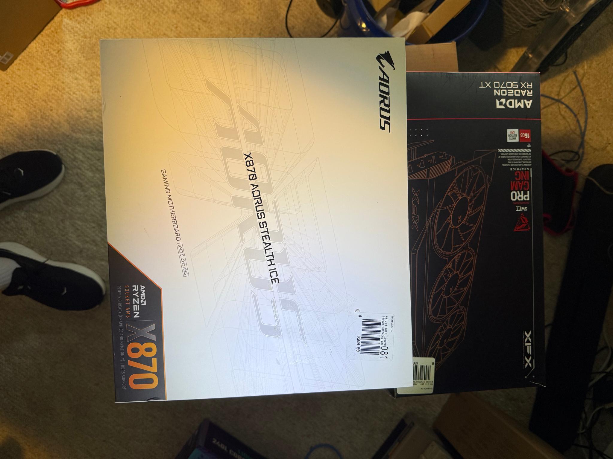 Premium Custom PC All White! 2TB Nvme! 9800X3D and 9070XT XFX Swift