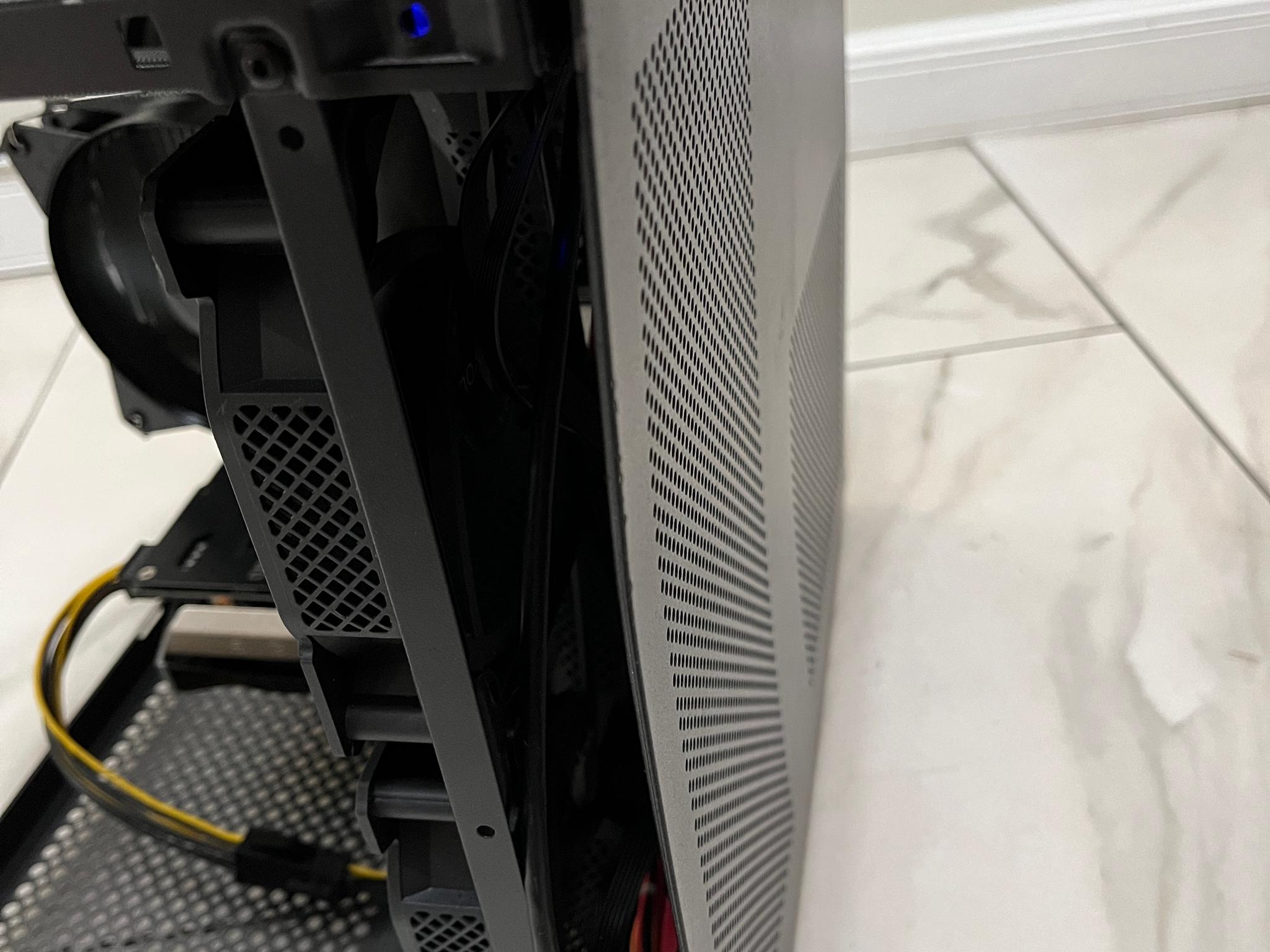 RTX 2060,Intel i5-7500,16GB RAM,870 GB Storage,Gaming PC w/Wi-Fi & BT-Defective Case,See Description