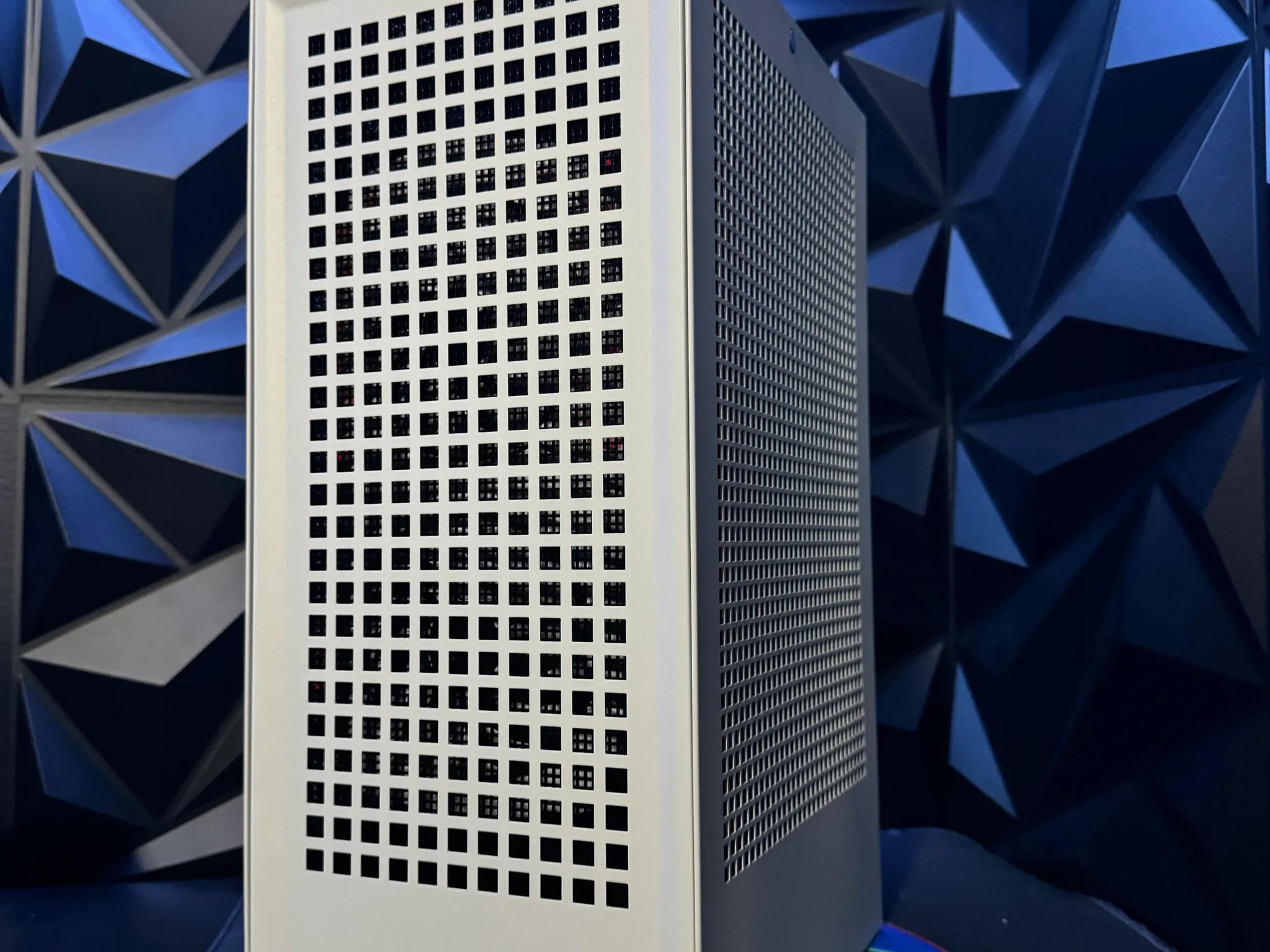 ⚡🏢🏃Power Tower GO⚡🏢🏃 Intel i9| GTX 1080Ti | 32 GB DDR4| 1 TB NVME| 4 TB HDD|