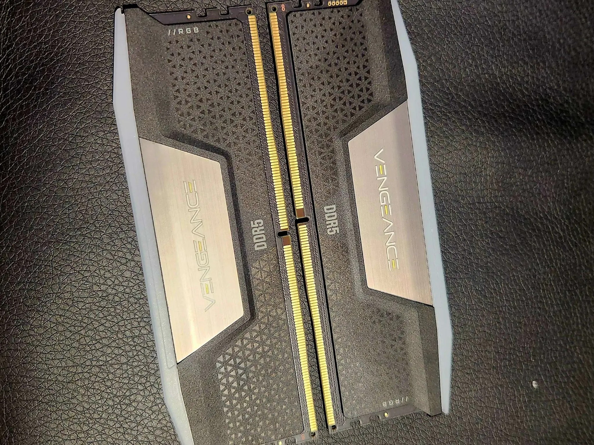 CORSAIR VENGEANCE RGB DDR5 RAM 32GB (2x16GB) 6000MHz CL 36-36-36-76 at 1.35V Intel XMP