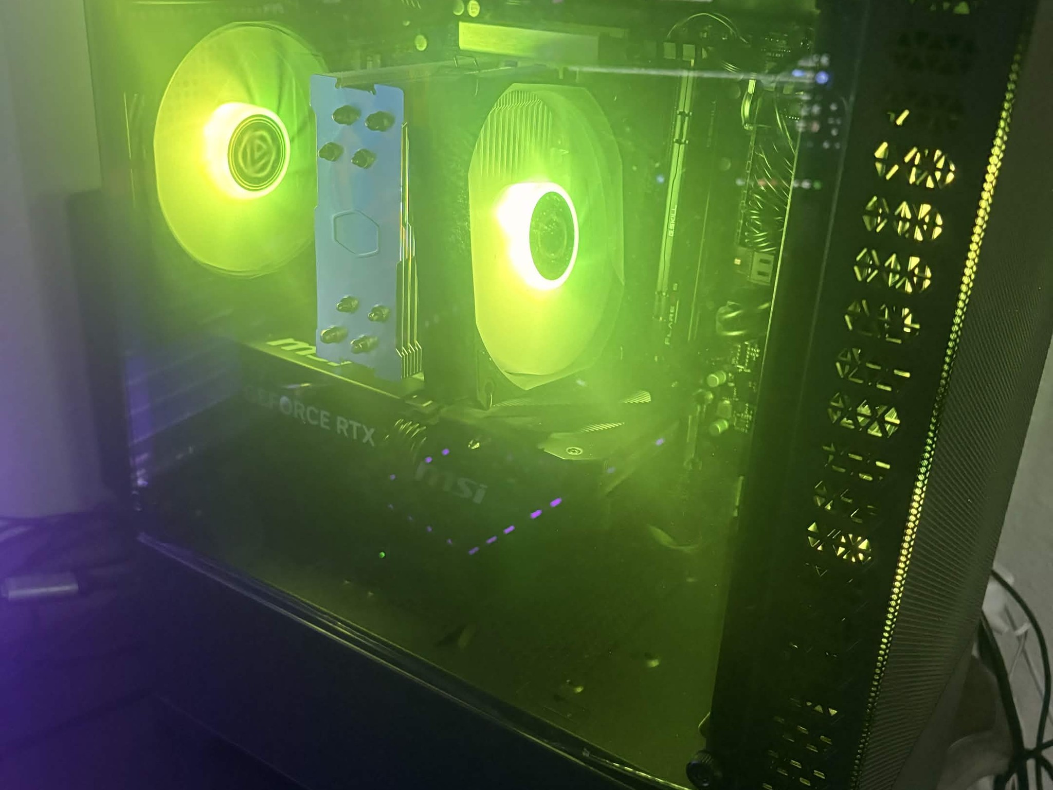 GeForce RTX 5060 Ti 16GB Custom Gaming PC - Core i7-14700F, 16GB RAM, 1TB SSD