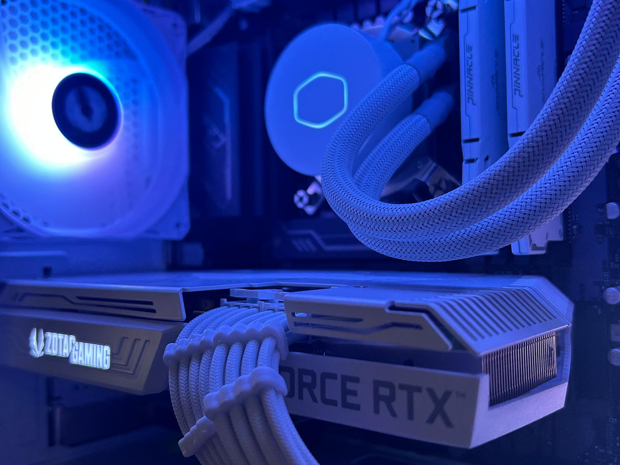 WHITE GAMING PC I3-12100F - RTX 3060