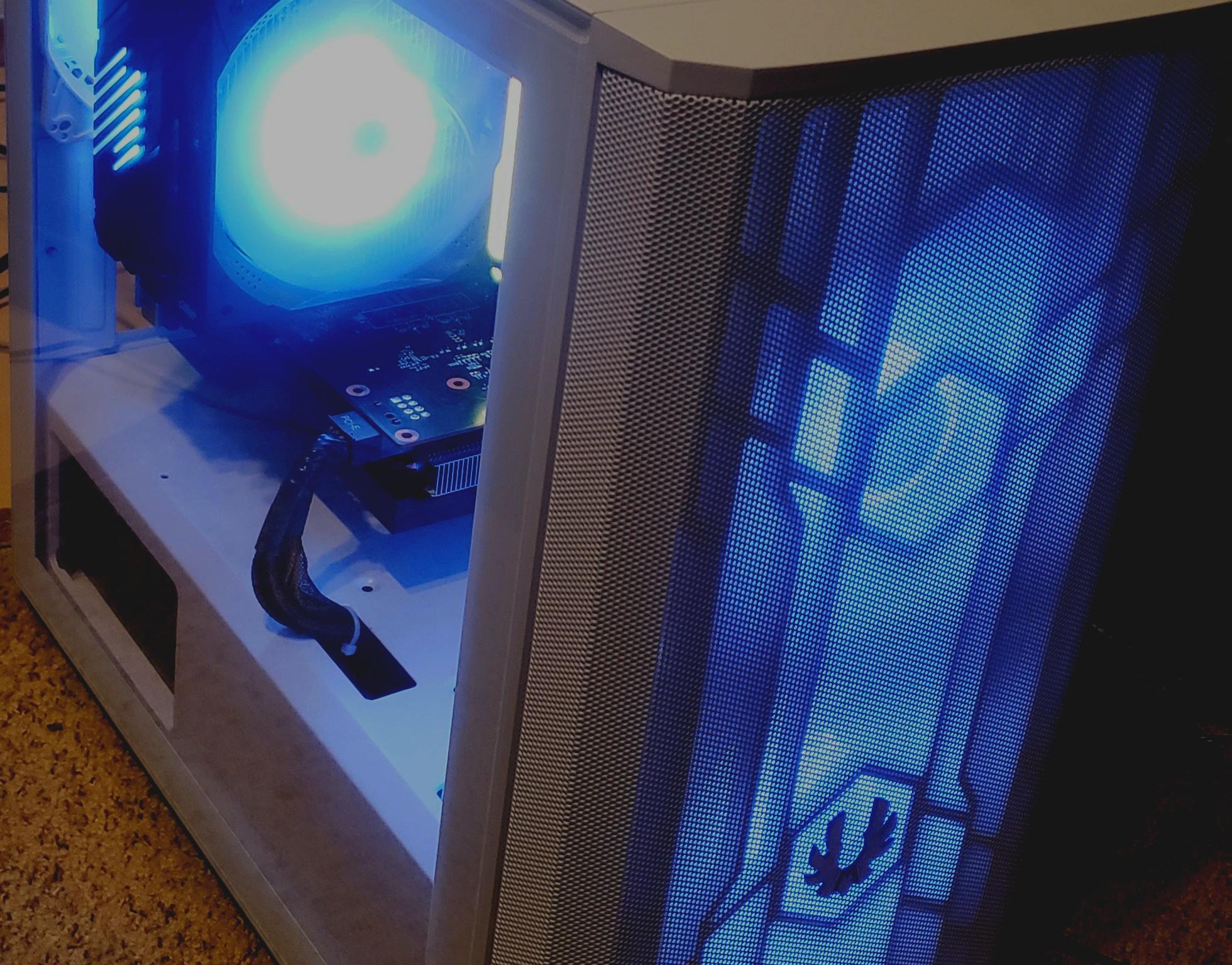 Xeon CPU RX6600 Windows 11 Gaming PC
