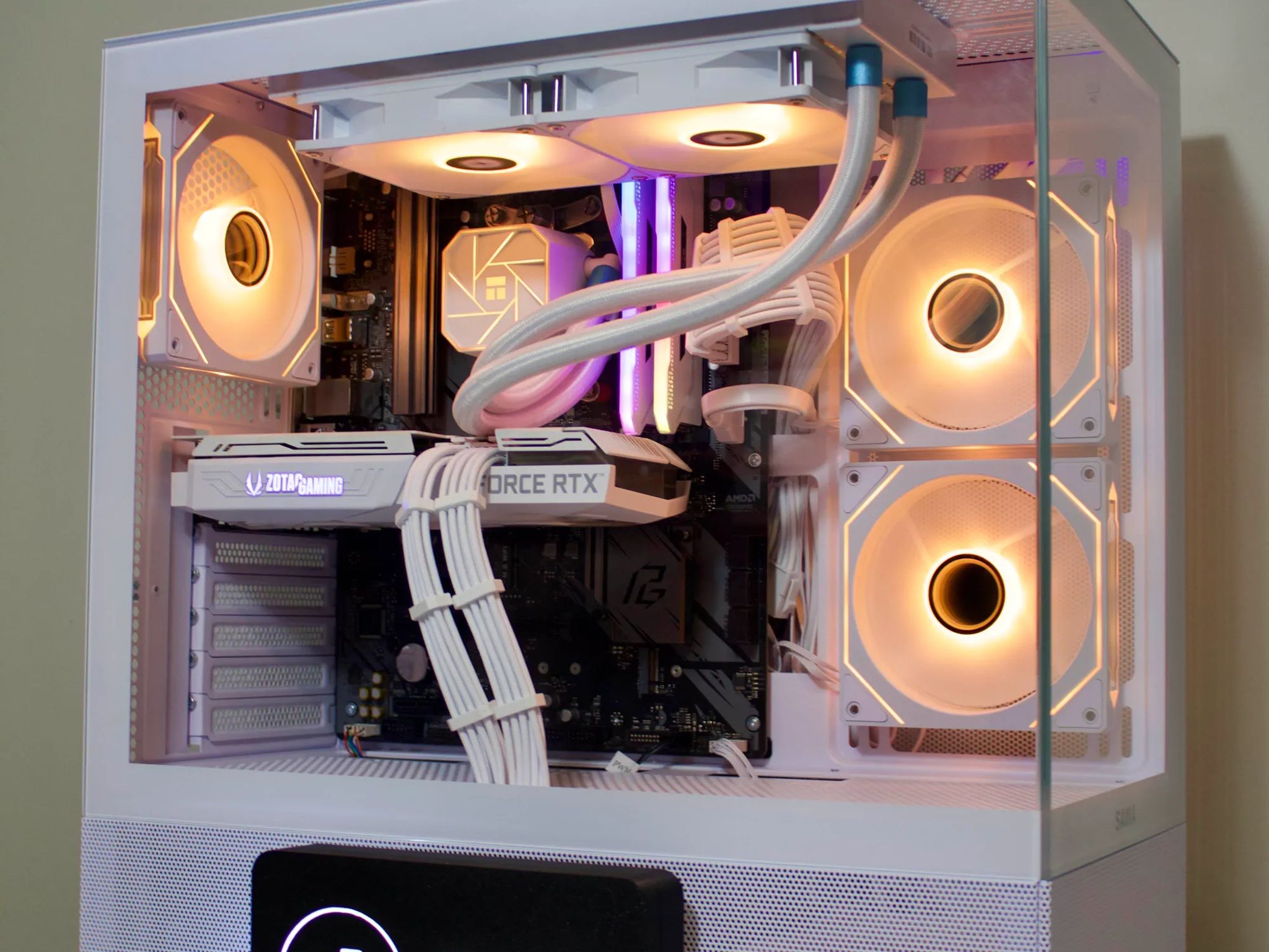 RTX 3060 | Ryzen 7 5800X | 1TB SSD NVMe | 32GB RAM | Wifi & Bluetooth!