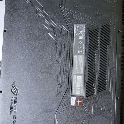 Asus ROG GL502VT-BSI7N27 Gaming Laptop