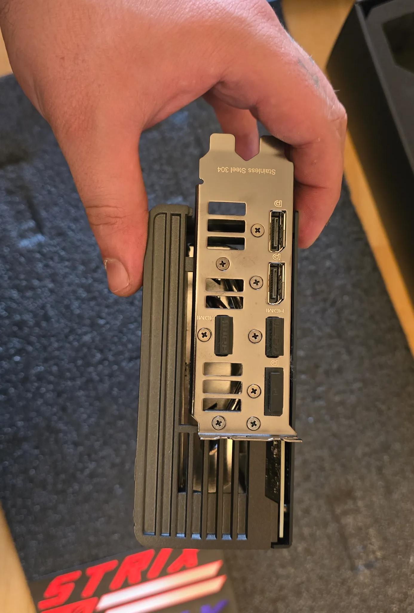 ASUS ROG STRIX 4070 SUPER OC