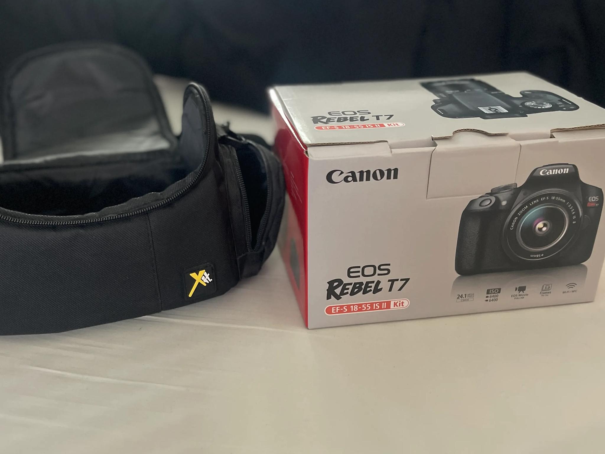 EOS Rebel T7 EF-S 18-55mm IS II Kit, With Bag, Very Lightly Used, Original Box