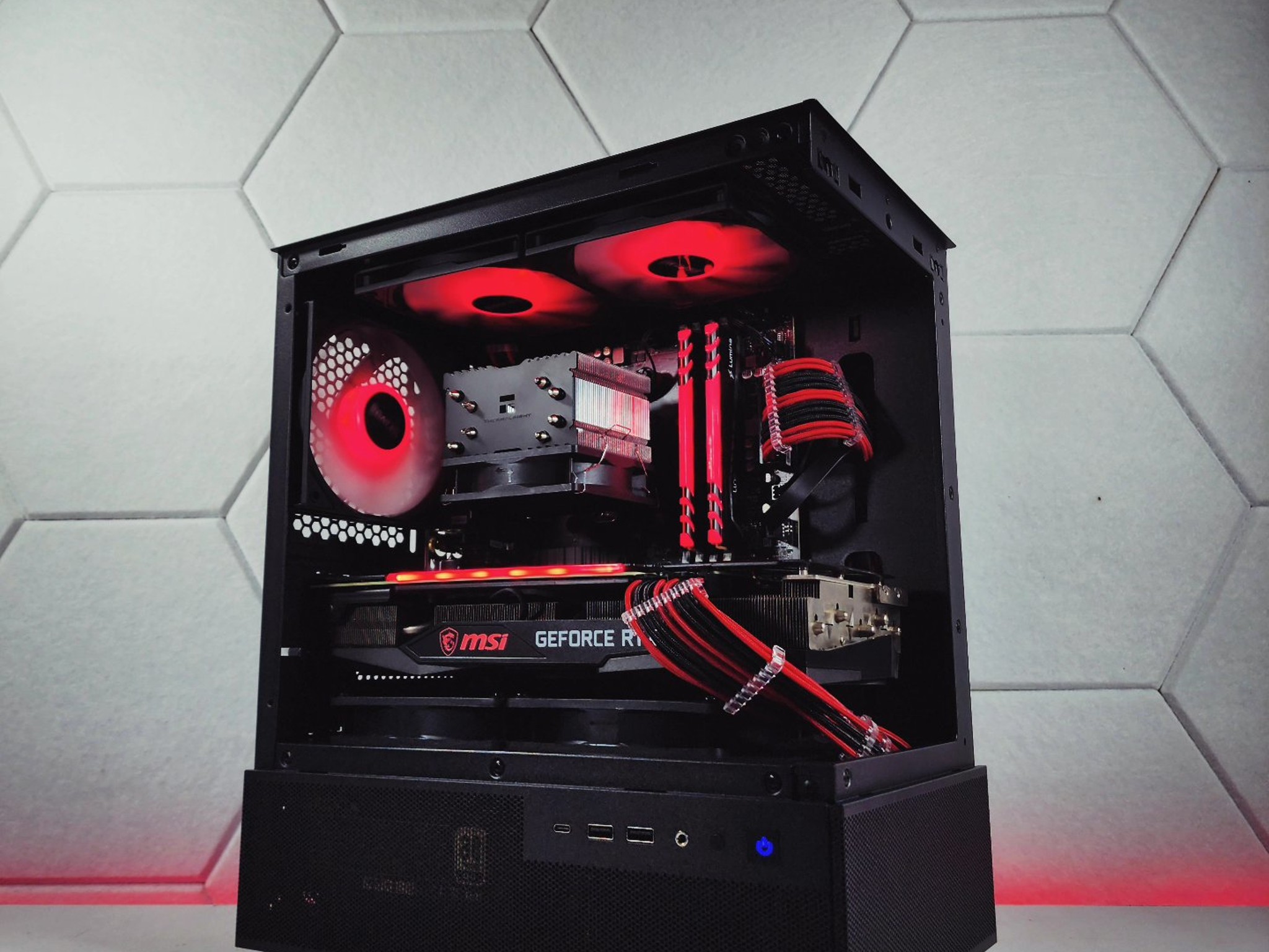 ❤️RTX 3070 || Ryzen 5 5600GT || 1TB M.2 NVMe SSD || 16GB 3200MHz || 1080p/1440p Gaming Computer