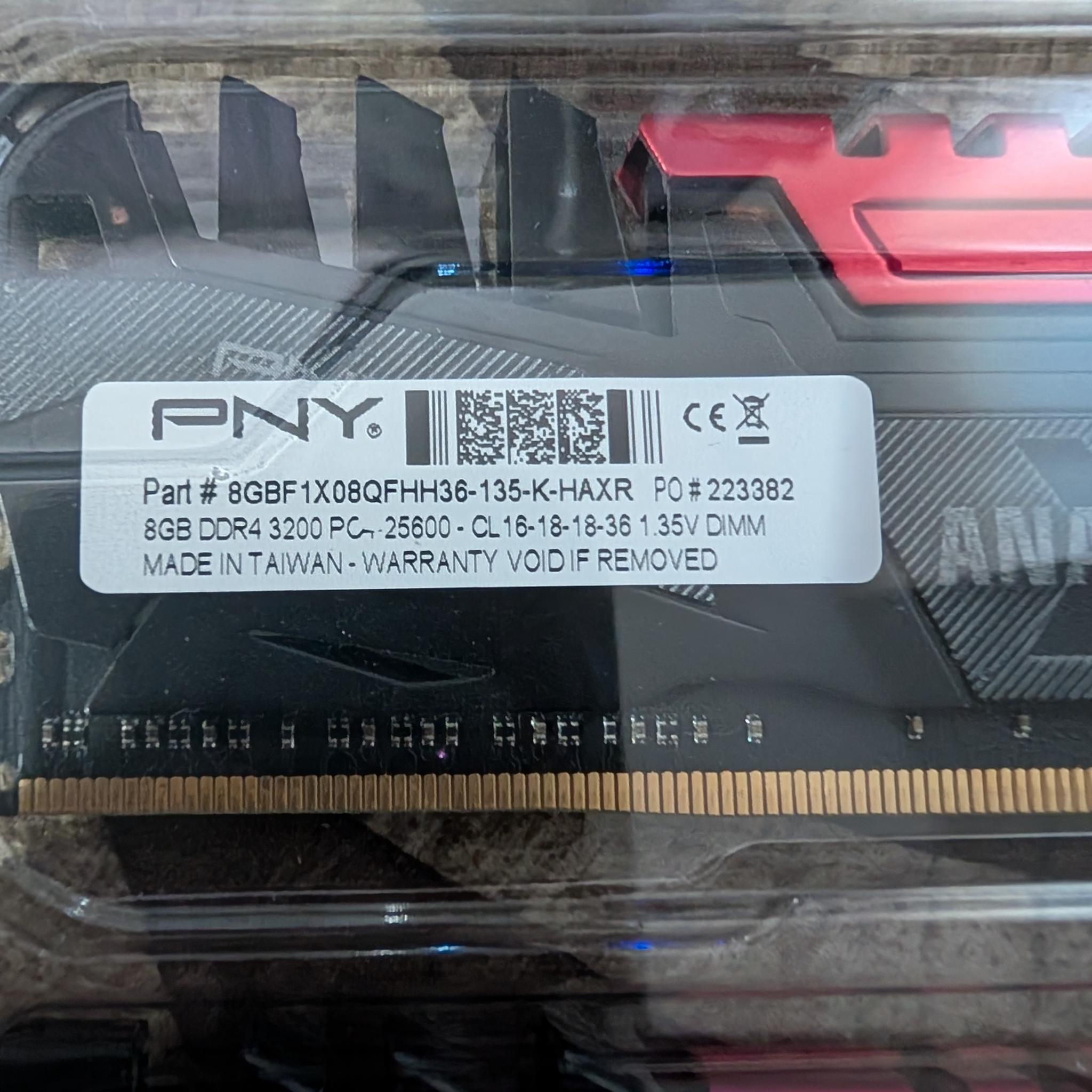 16 GB kit PNY Anarchy DDR4 3200