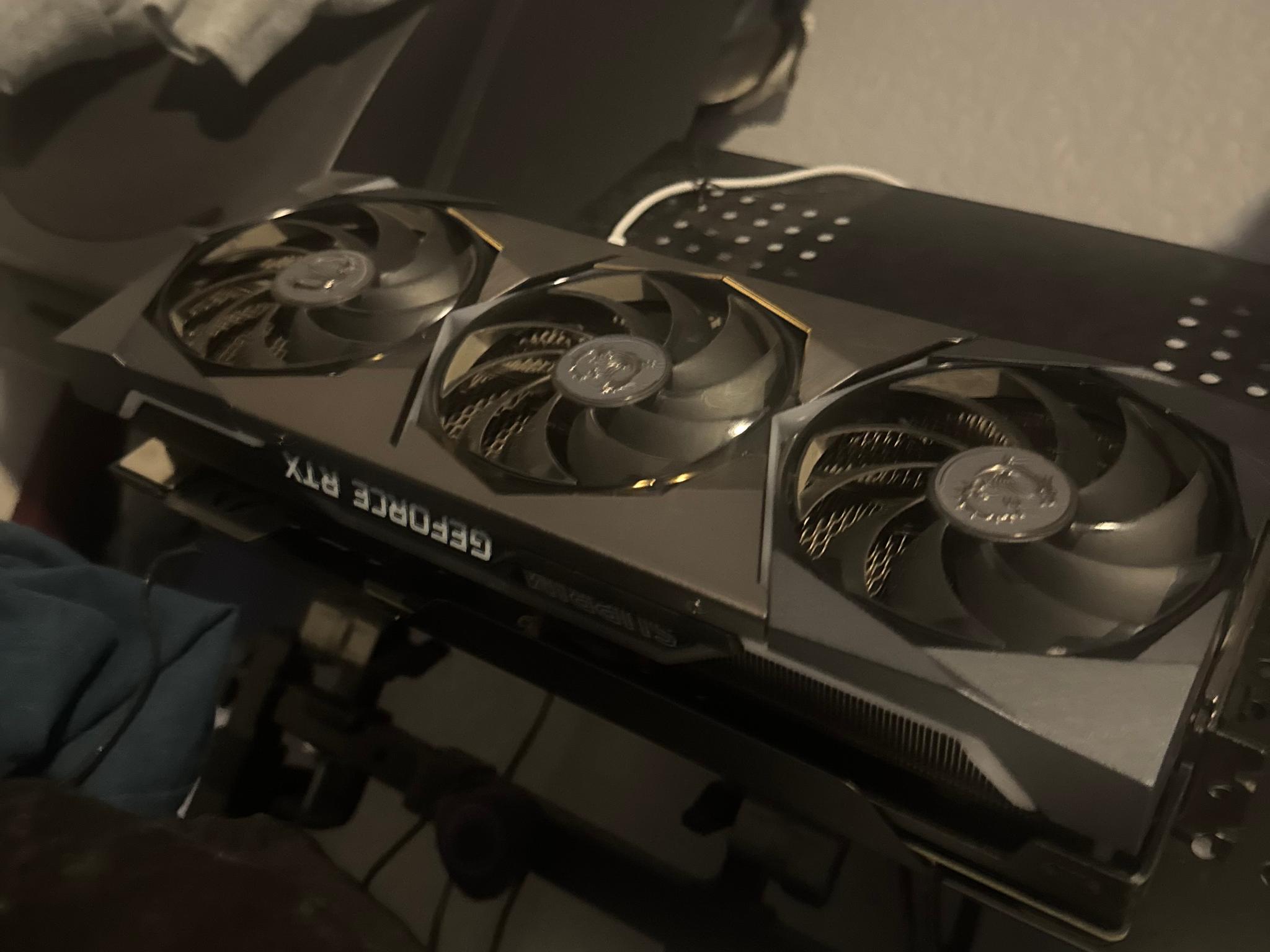 MSI SUPRIM GeForce RTX 3070 Ti