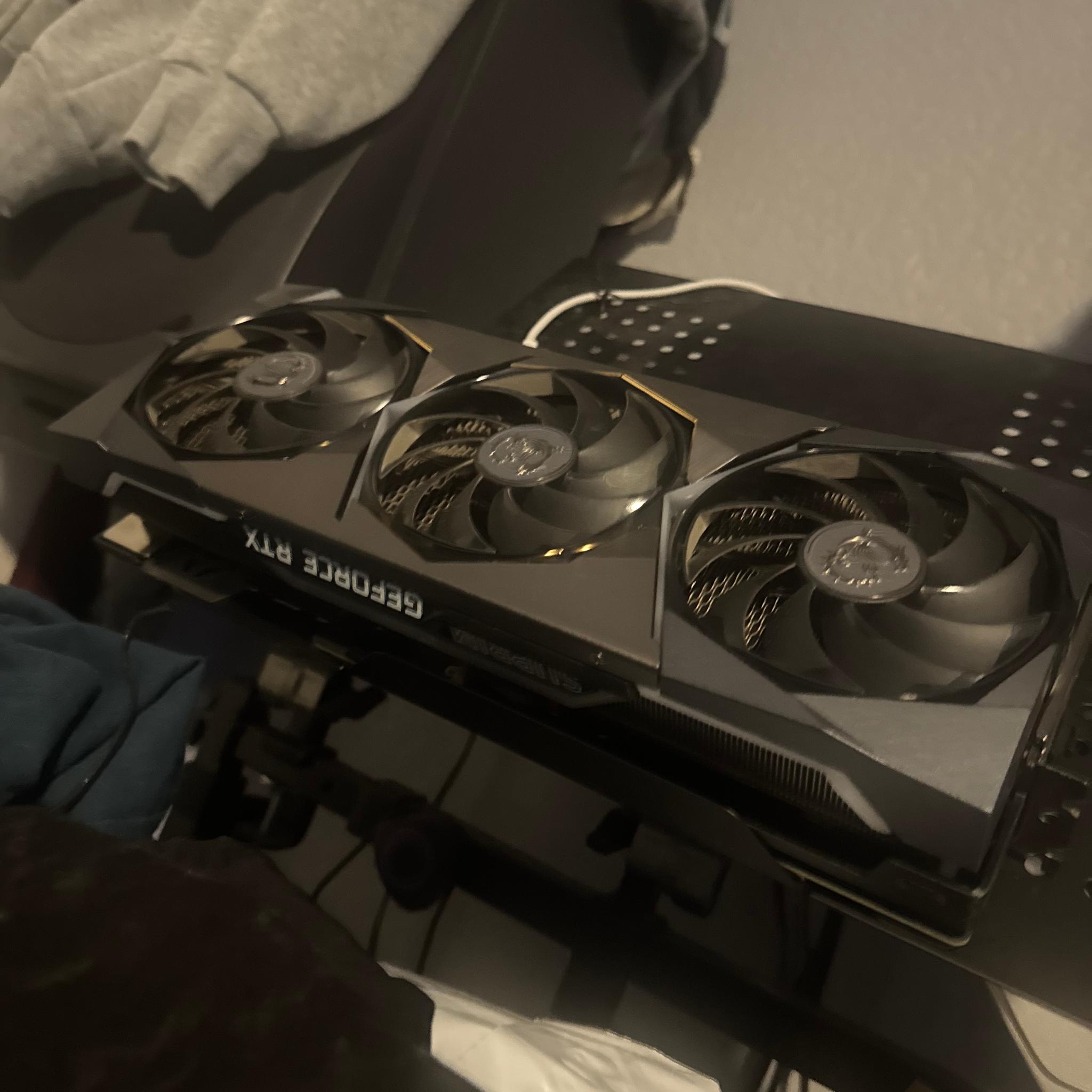 MSI SUPRIM GeForce RTX 3070 Ti
