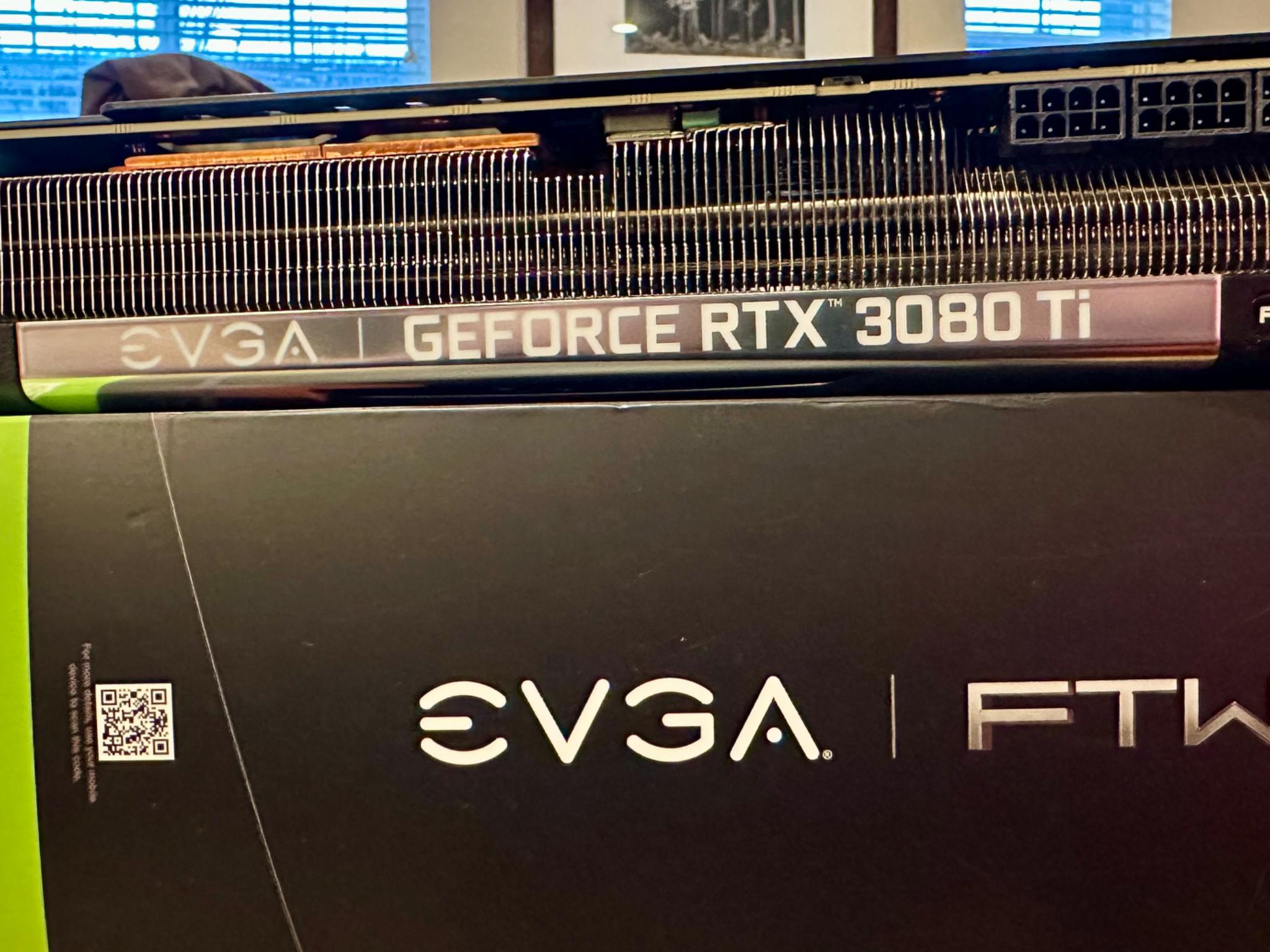 *PLEASE READ, RUNS HOT* EVGA RTX 3080 Ti 12GB