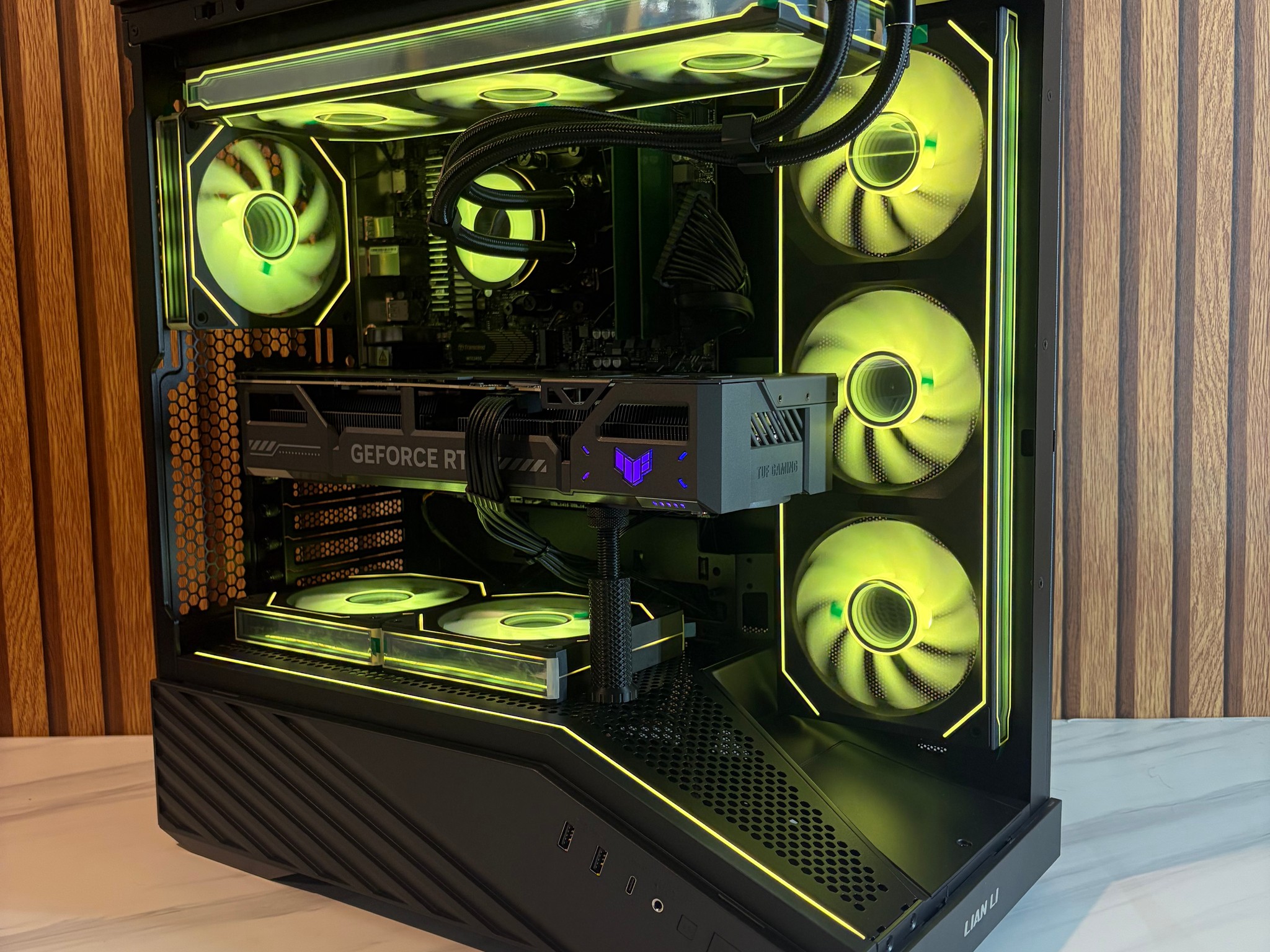 RTX 5070 | 7800X3D | 16GB DDR5 | 1TB NVME | 360MM AIO | 1000W