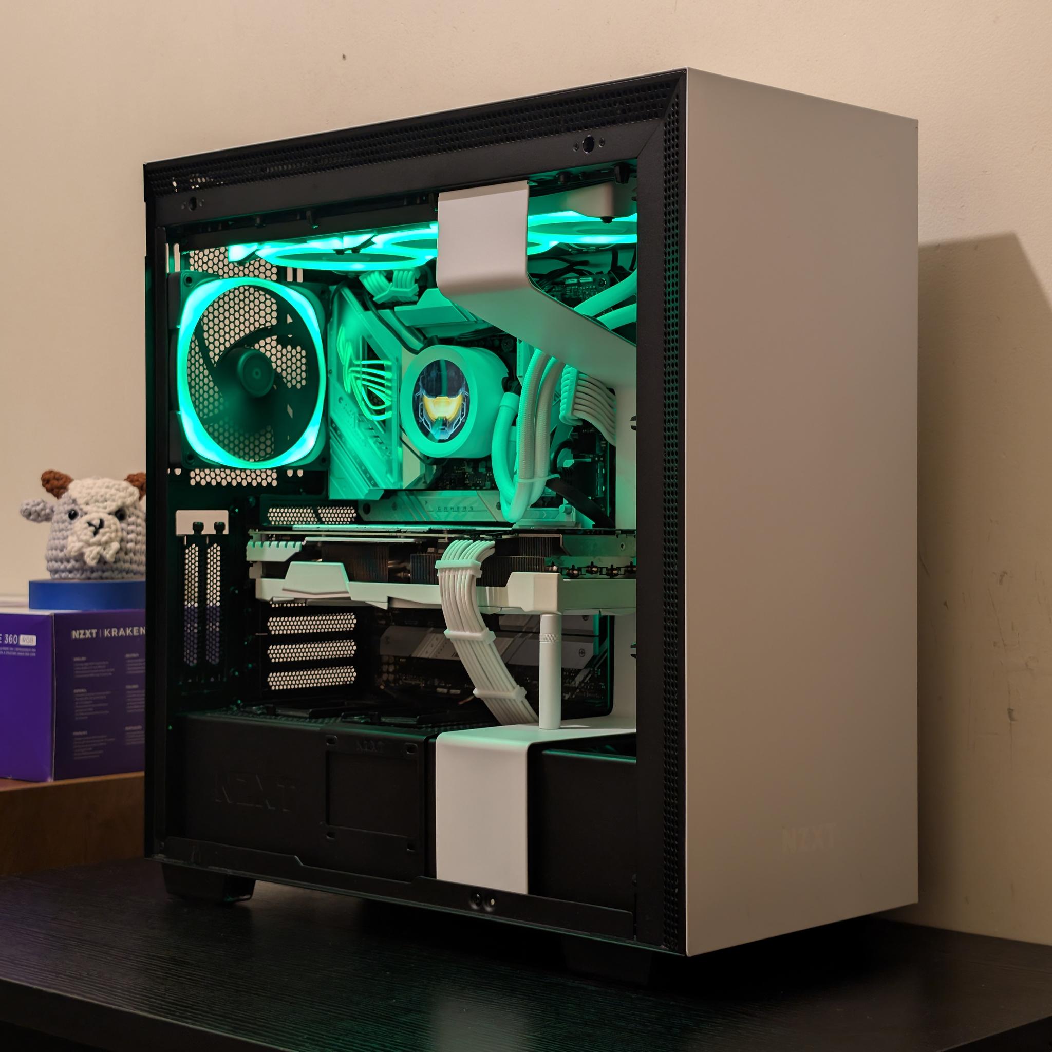 🐼🔳 1440p Gaming Beast | RTX 3080Ti | i7 13700KF | 1TB SSD | 32GB RAM | WiFi 6 & Bluetooth 🔳🐼