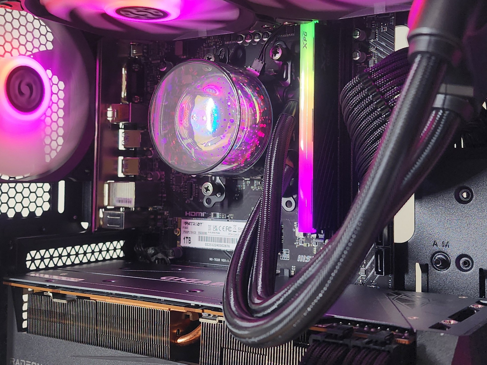 Gaming PC Ryzen 5 9600X 16GB RAM 1TB SSD RX 6800 XT 16GB Windows 11 Computer