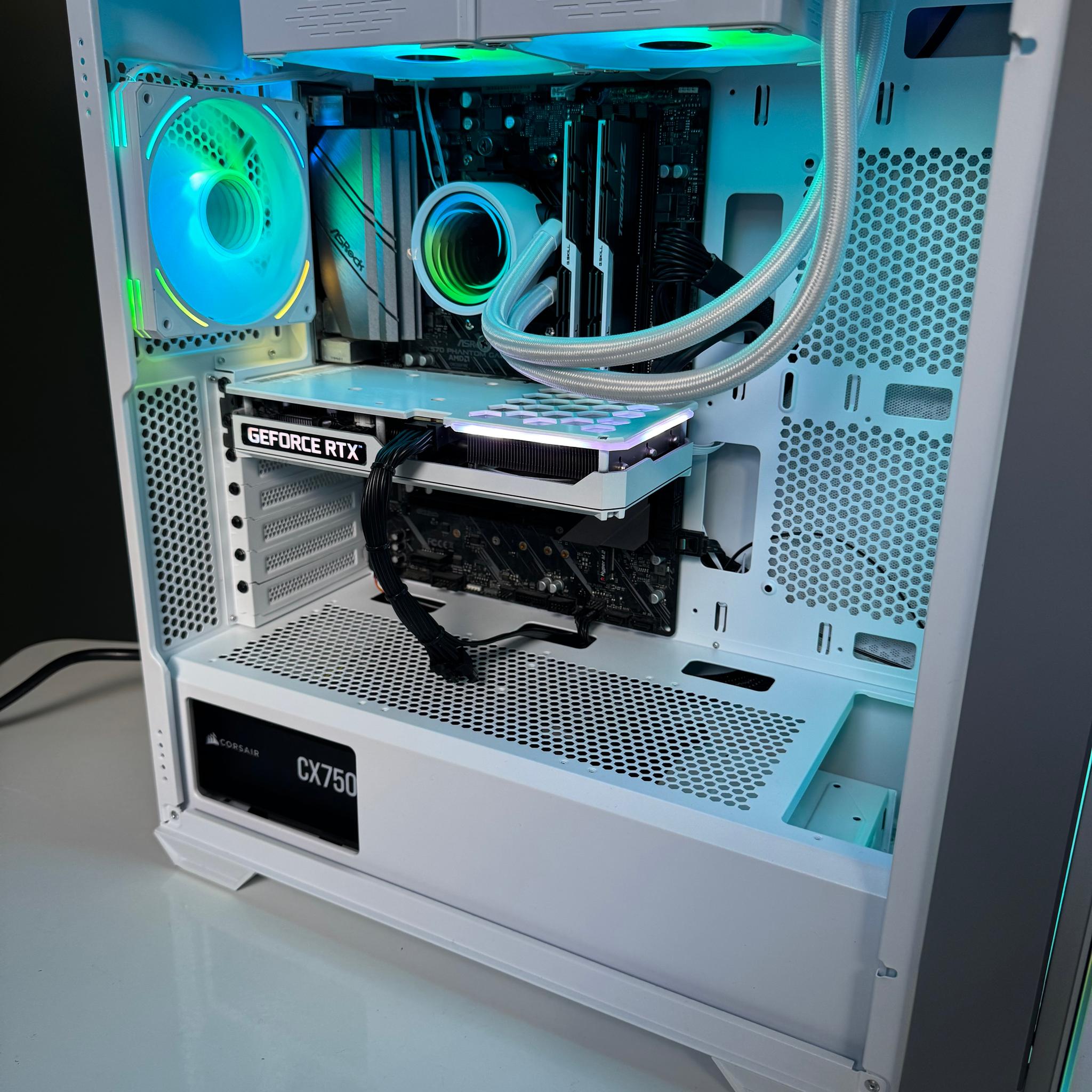 White Phantom | Custom Gaming PC | 3060 TI - R5 3600 - 16GB Ram - 512 SSD