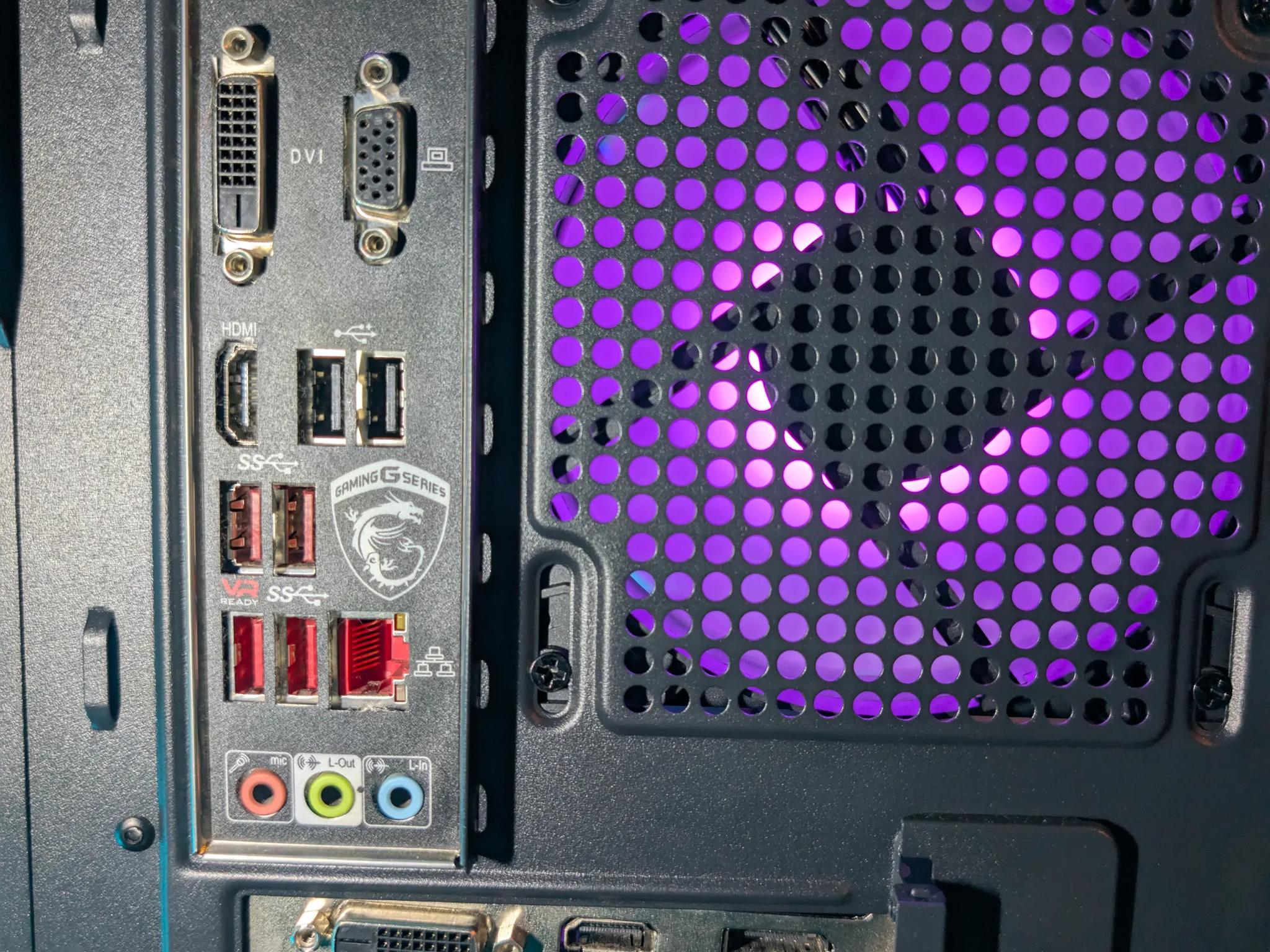 Ryzen 7 1700X, RX580 GAMING AND STREAMING PC