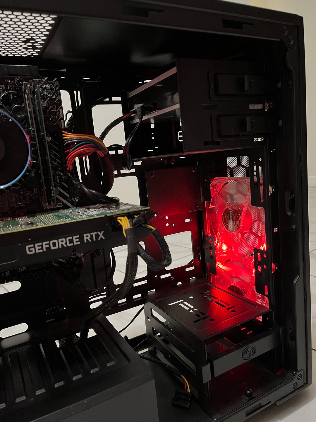 NVIDIA RTX 2080, Intel Core i3-12100, 16GB RAM, 512GB SSD - Gaming