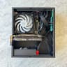 Sleeper ITX Mini Tower - Ryzen 9 8945HX . RTX 5060 LP . 32GB DDR5 6000 . 512gb M.2 - NEW