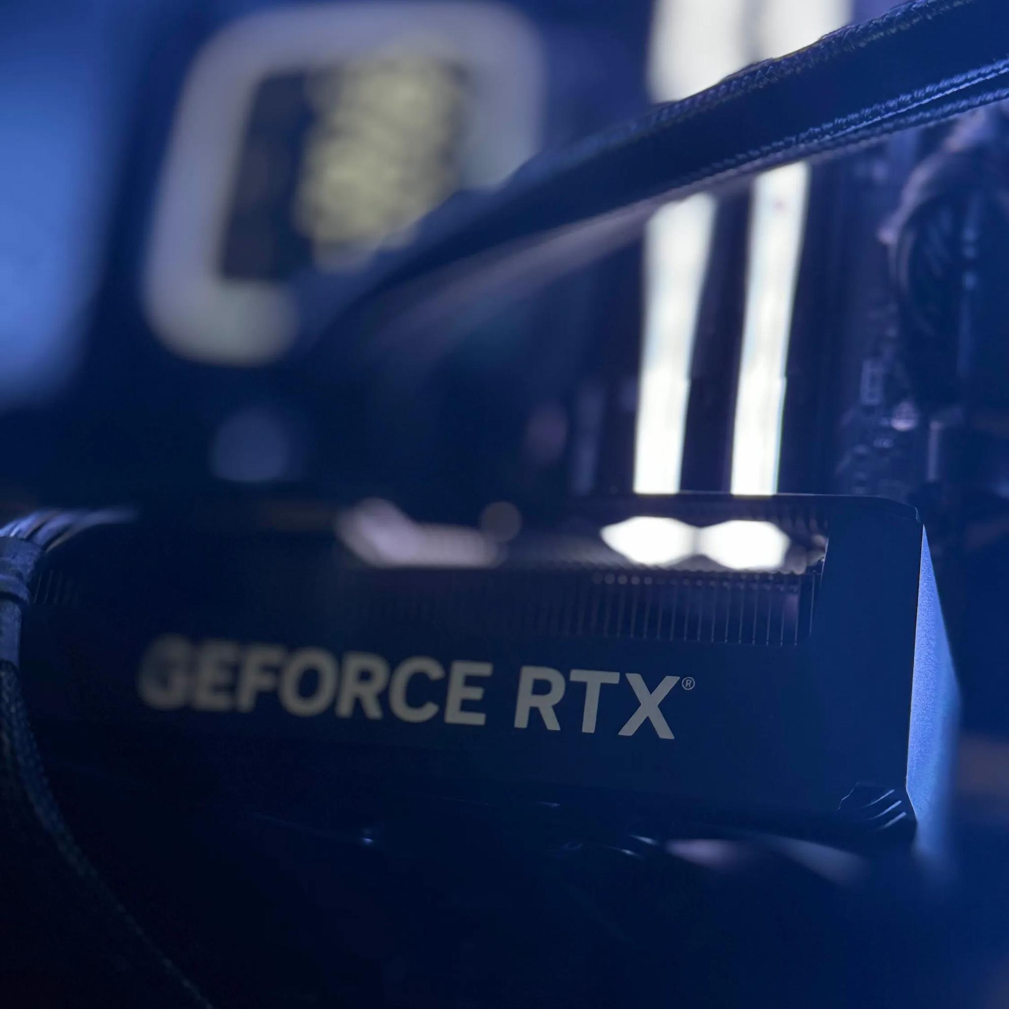 Midnight Phantom | RTX 4070 12 GB | 32 GB DDR5 | 1 TB SSD | Ryzen 5 7500F | High End Gaming PC