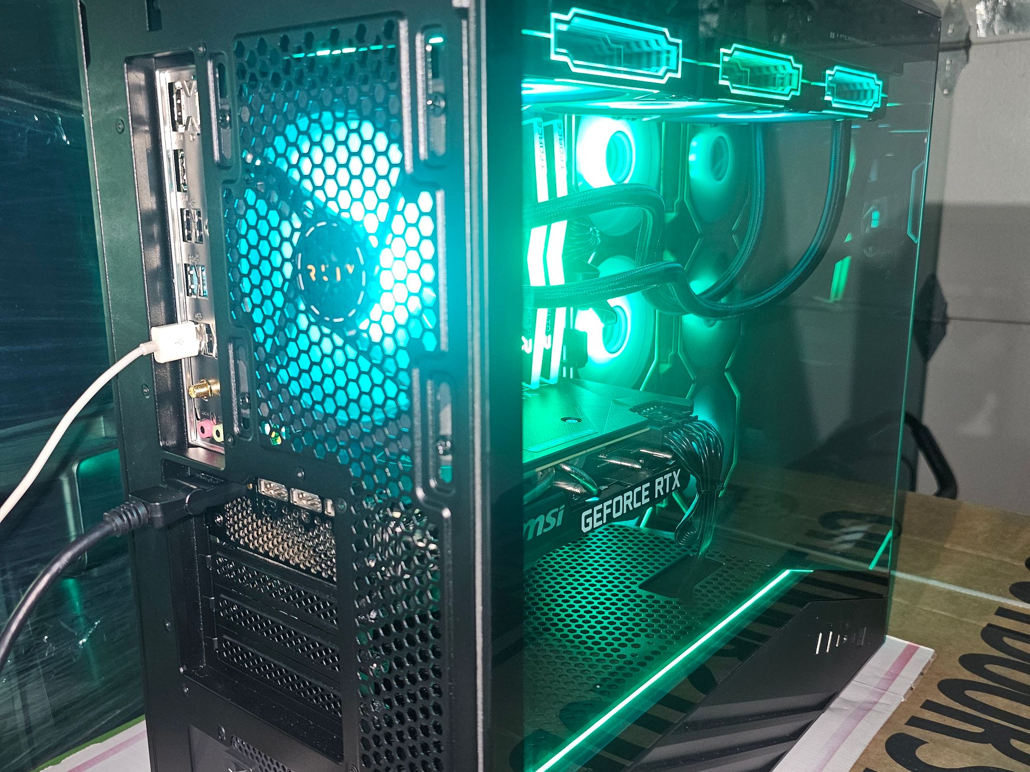 Black gaming pc | i9 12900k | 32gb ram | 1TB ssd | 3070 8gb | windows 11 pro |