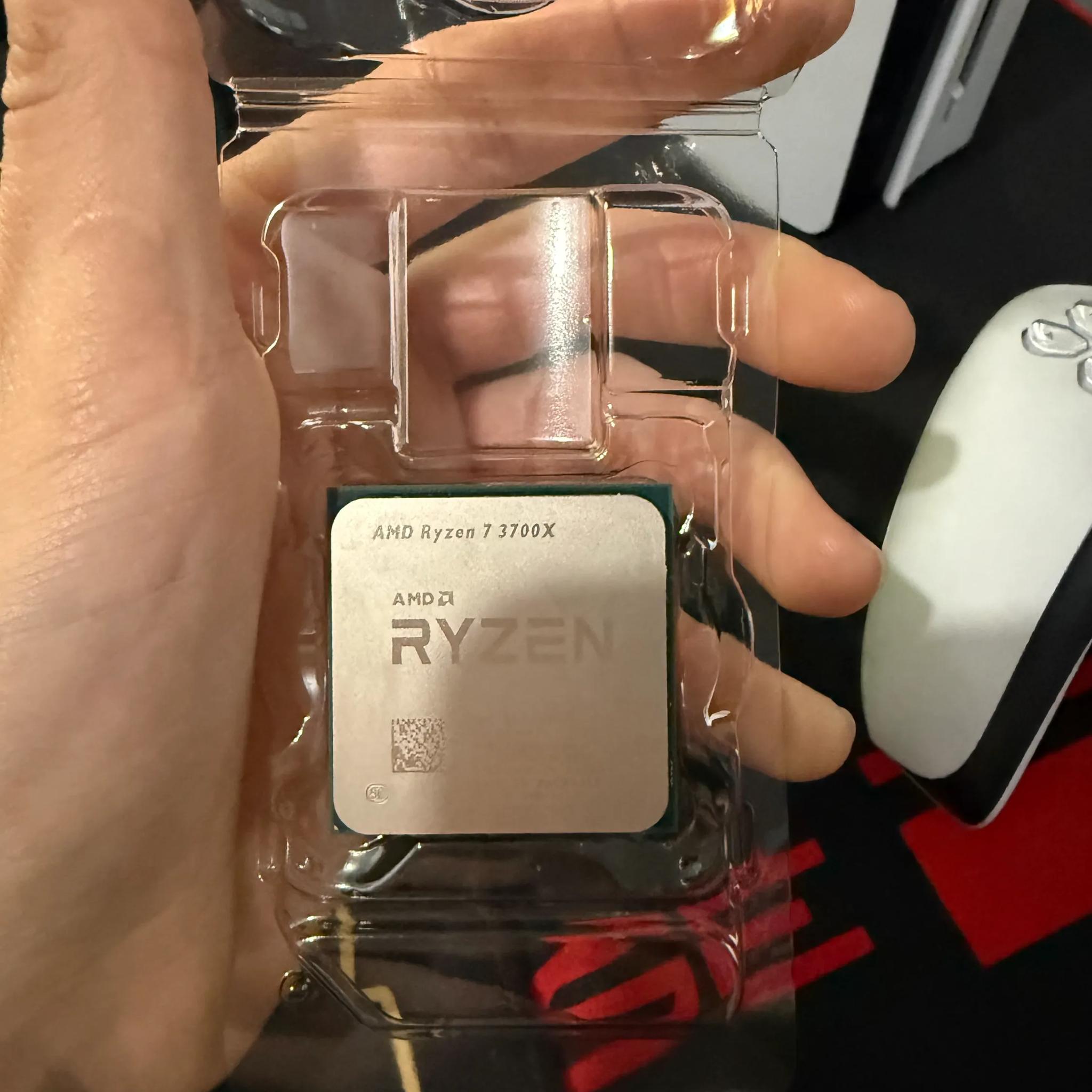 Ryzen 7 3700x
