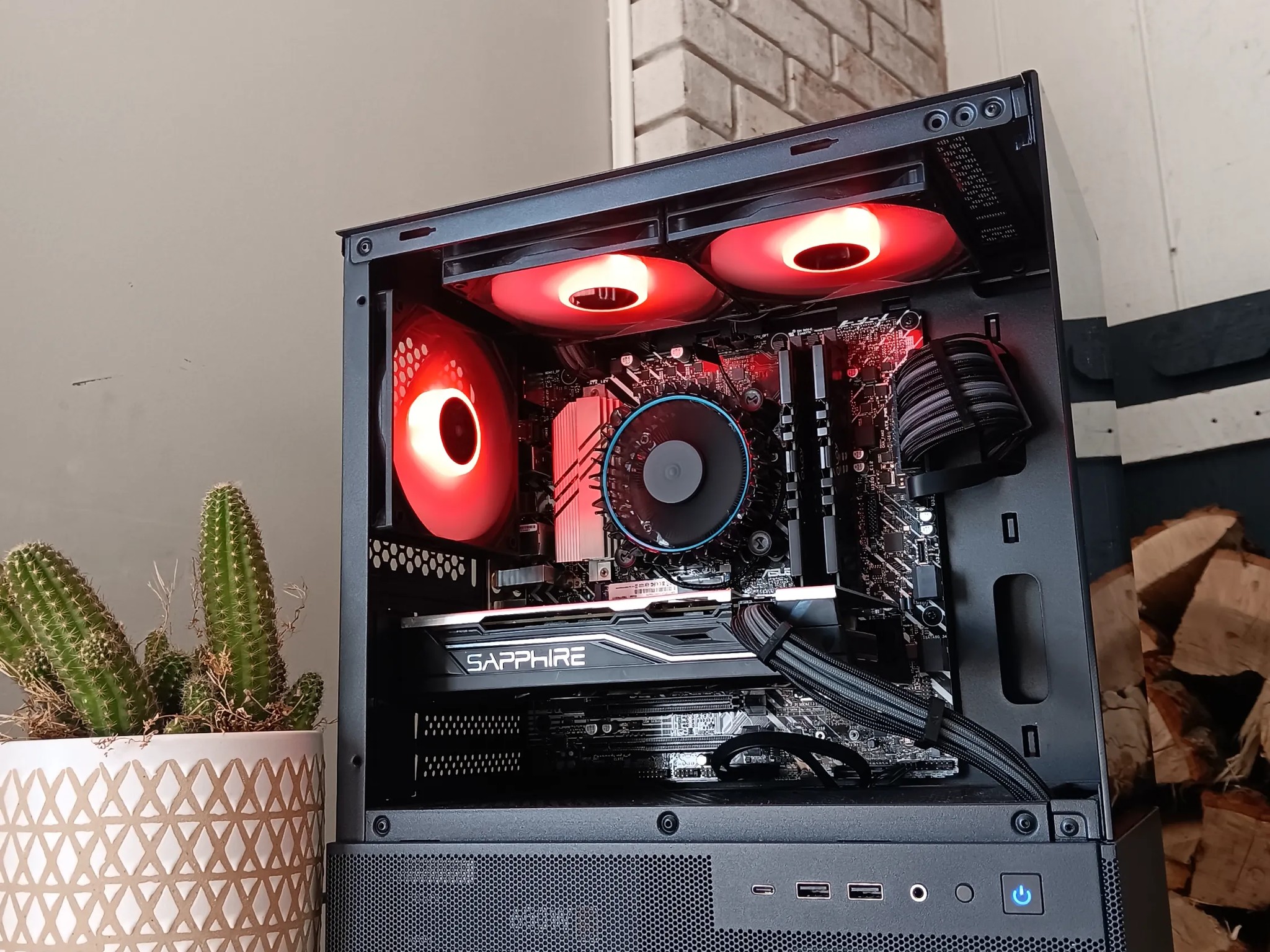 💎Budget Aesthetics💎/Rx 580 8gb/Intel i3-12100f/16gb ddr4 3200mhz/1tb nvme/