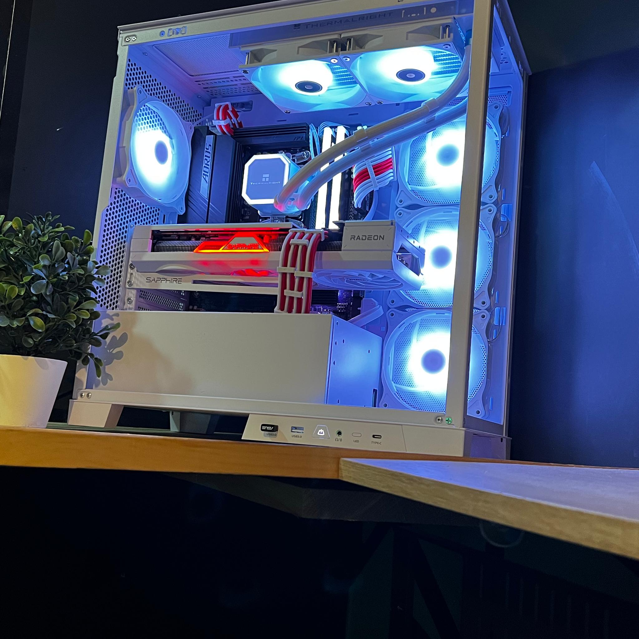 white wolf 7800x3d 7800xt 32g ddr5 no compromise gaming pc/content creation