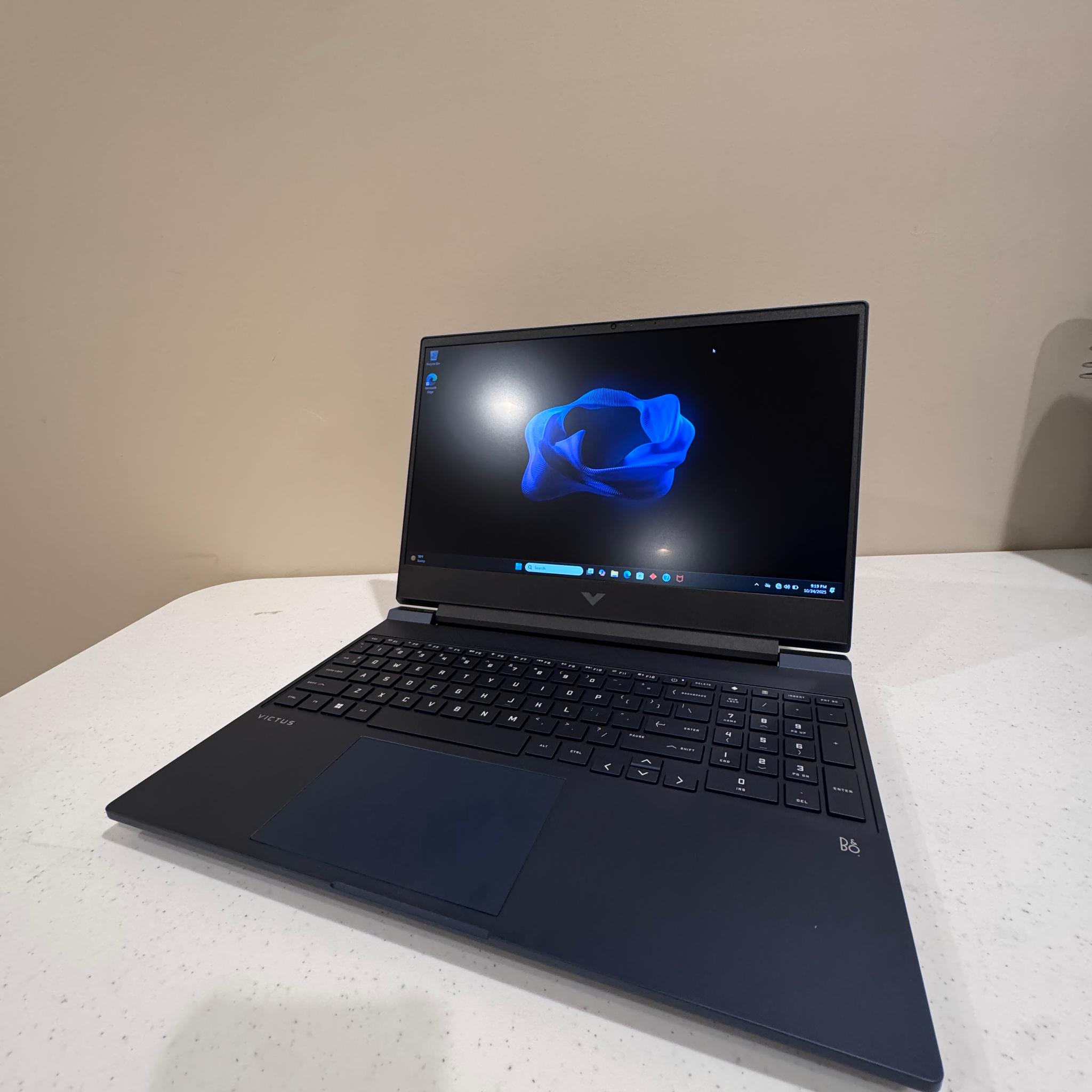HP VICTUS