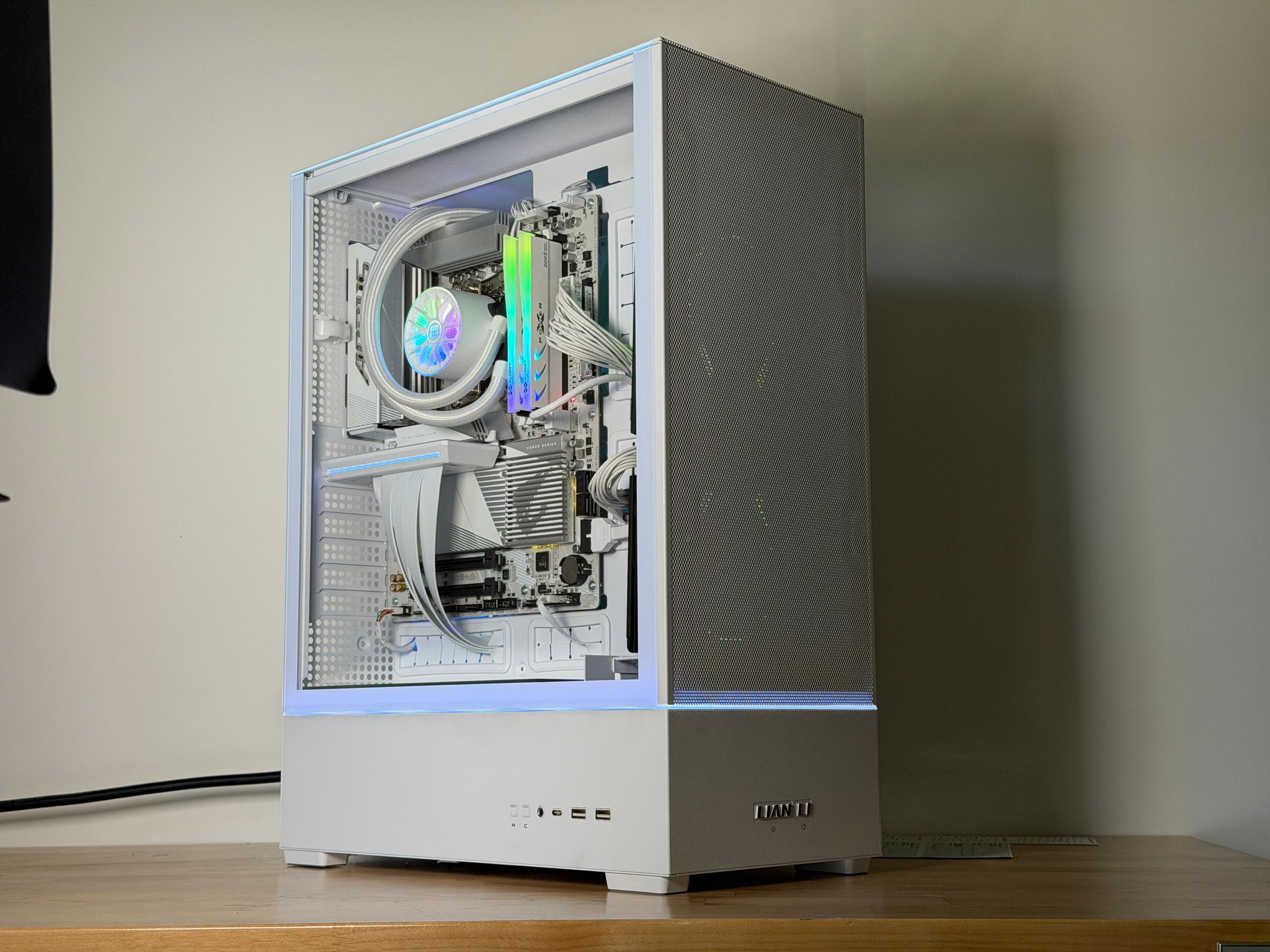 RTX 5070 Ryzen 9 9900x Gaming PC