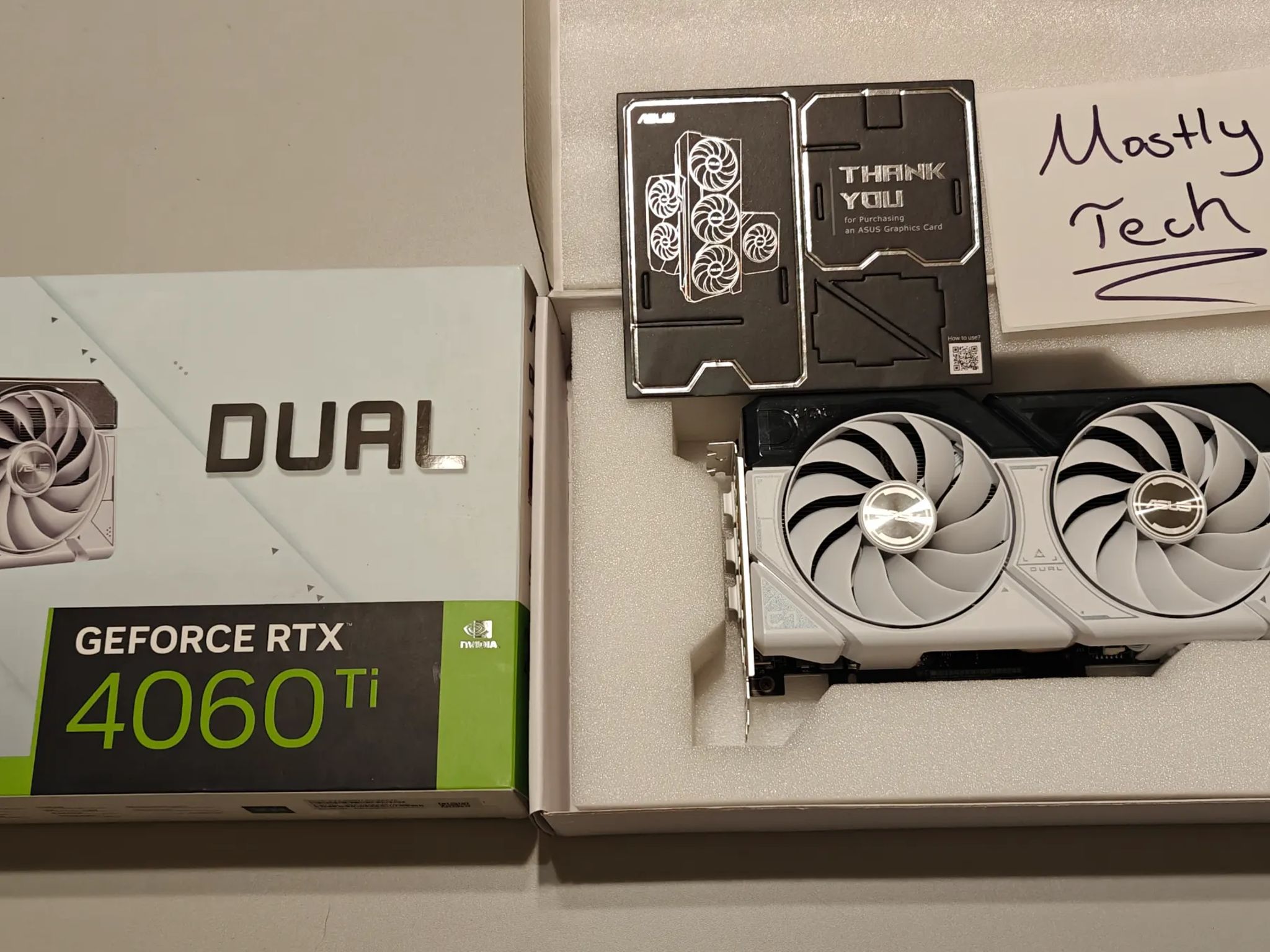 ASUS Dual GeForce RTX 4060 Ti White OC Edition 8GB GDDR6