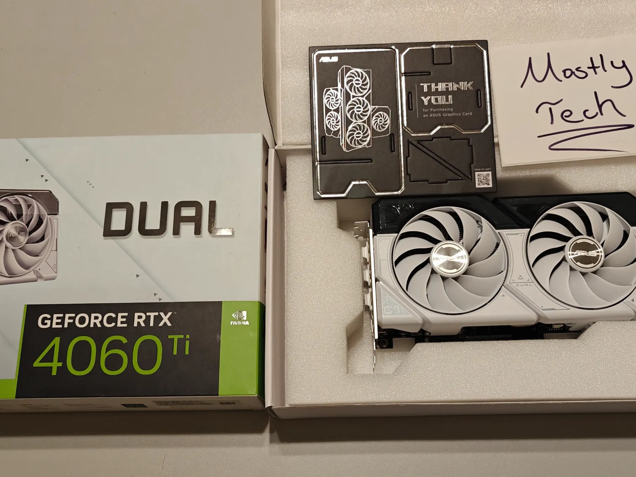 ASUS Dual GeForce RTX 4060 Ti White OC Edition 8GB GDDR6