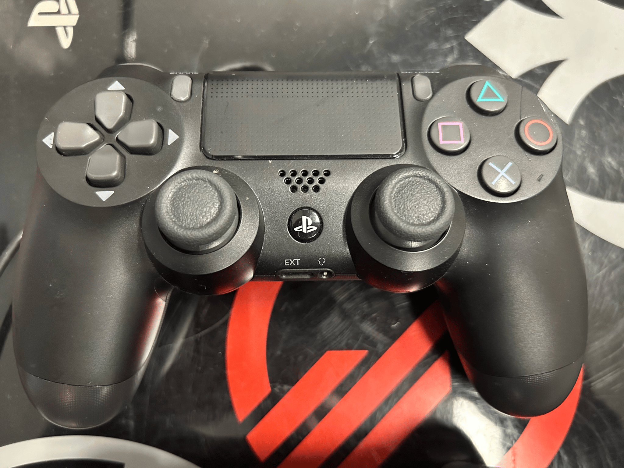 PlayStation 4 Pro Battlefront 2 Edition with 2 Controllers