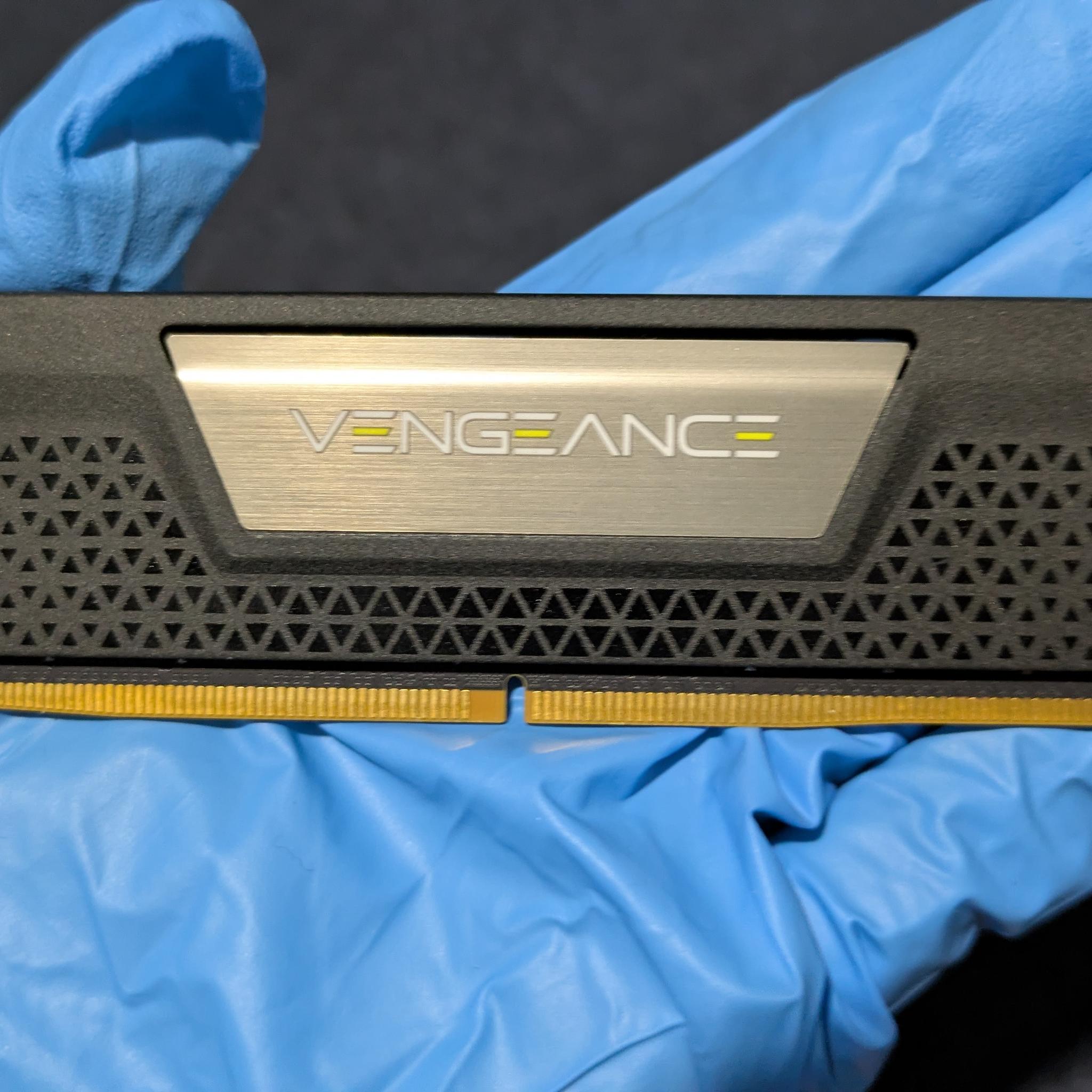 RAM CORSAIR VENGEANCE 2x32(64GB) 5200 MT