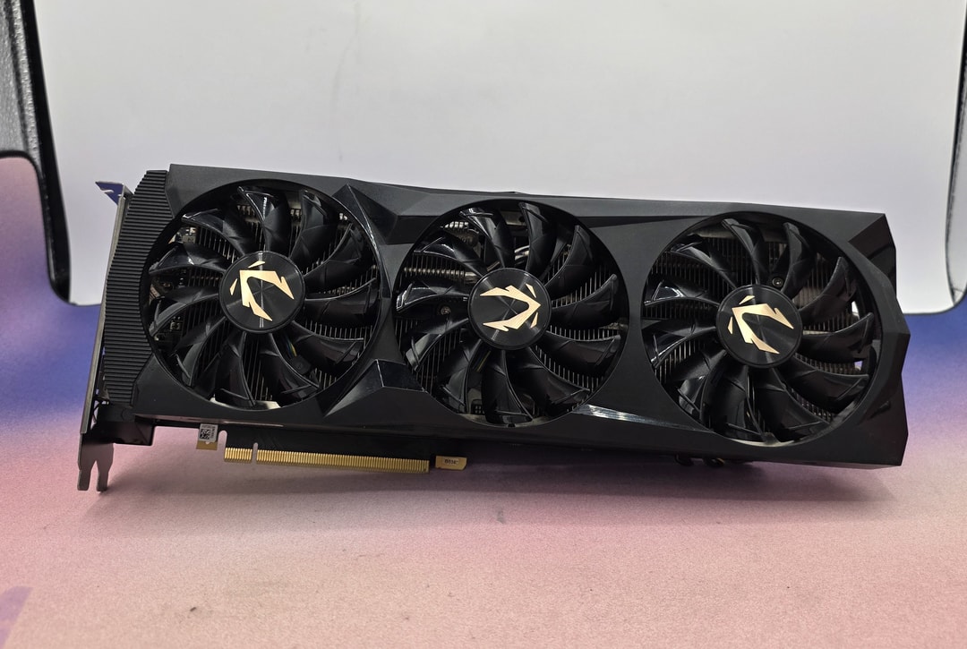 ZOTAC GAMING GeForce RTX 2080 Ti Triple Fan | Jawa